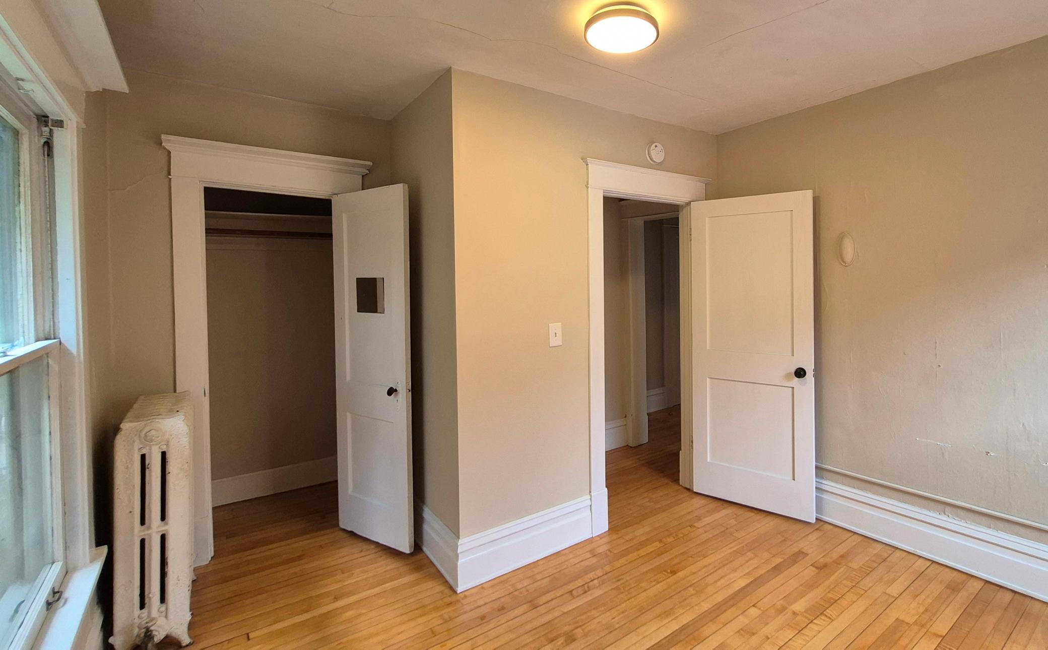 View of Residential Income at 2317 Garfield Avenue, Minneapolis MN 55405, Minneapolis (8 of 19) - Mike Wilen | Minnesota Team Real Estate
