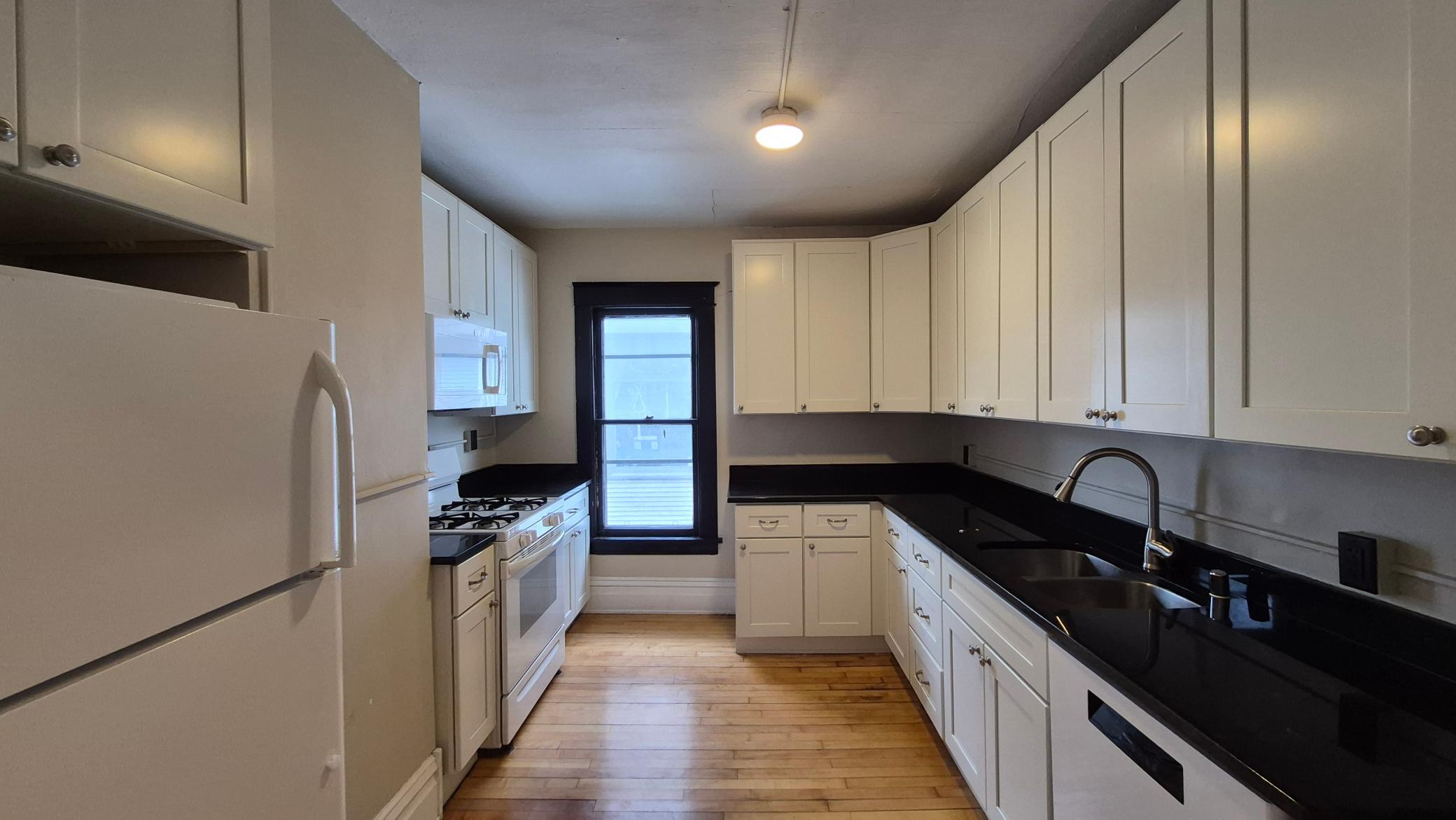 View of Residential Income at 2317 Garfield Avenue, Minneapolis MN 55405, Minneapolis (9 of 19) - Mike Wilen | Minnesota Team Real Estate