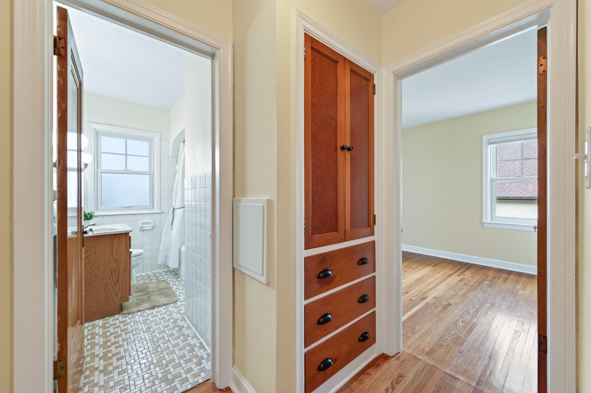 View of Residential at 3028 Minnehaha Parkway, Minneapolis MN 55406, Minneapolis (17 of 37) - Mike Wilen | Minnesota Team Real Estate