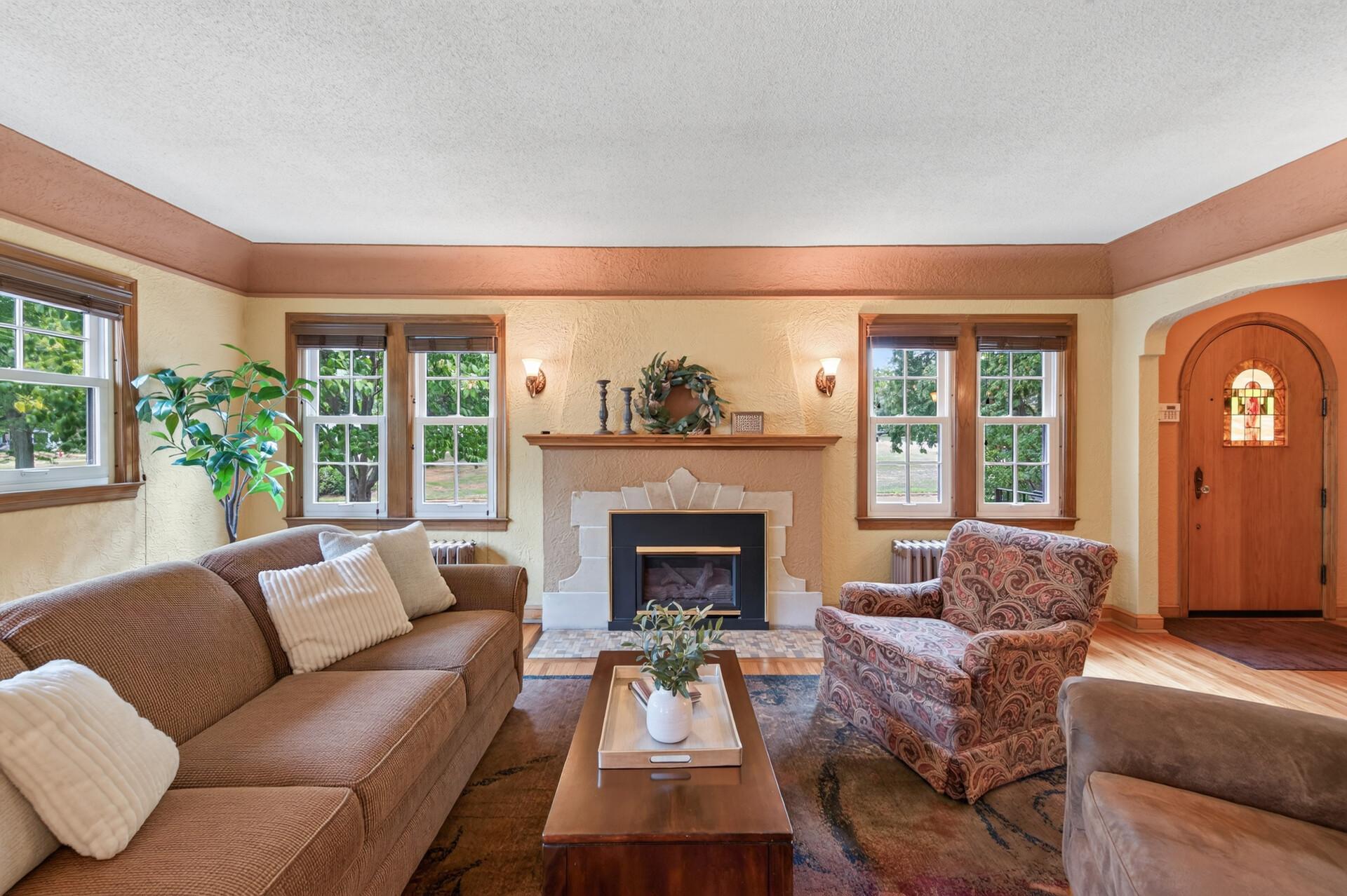 View of Residential at 3028 Minnehaha Parkway, Minneapolis MN 55406, Minneapolis (9 of 37) - Mike Wilen | Minnesota Team Real Estate
