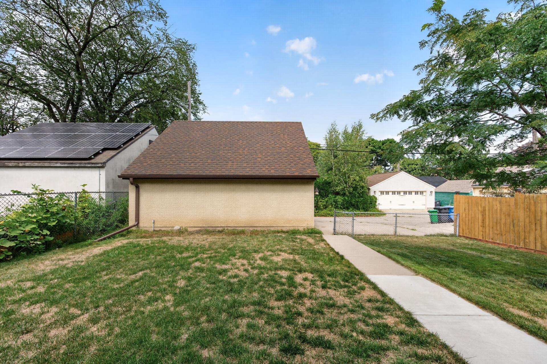 View of Residential at 3028 Minnehaha Parkway, Minneapolis MN 55406, Minneapolis (33 of 37) - Mike Wilen | Minnesota Team Real Estate