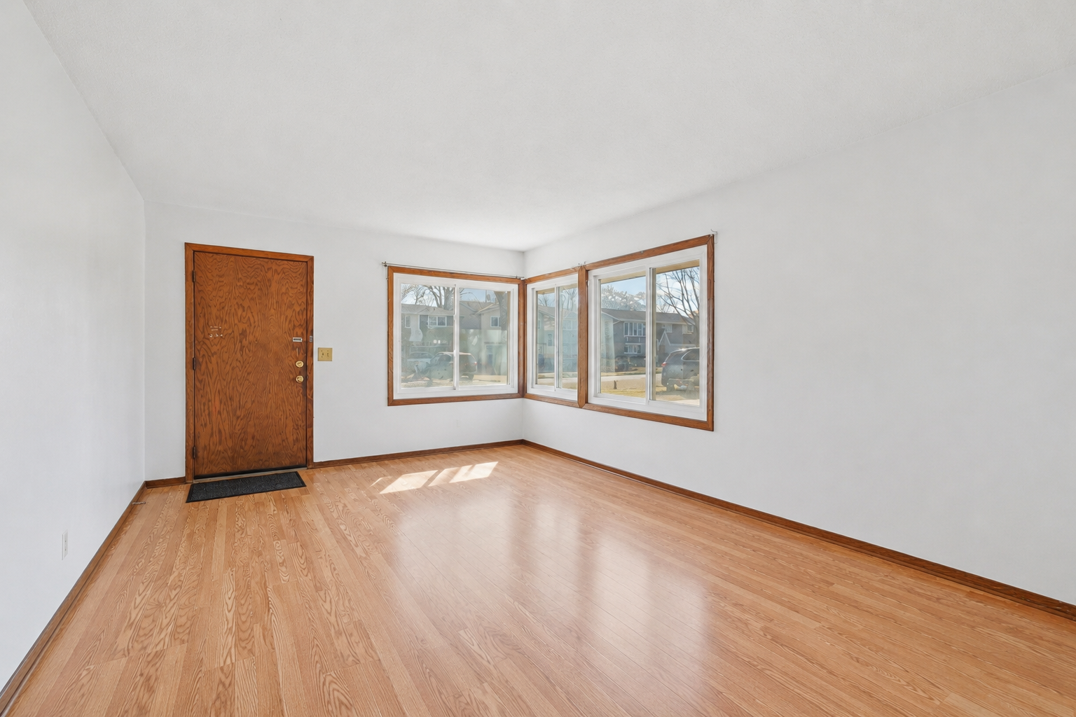 View of Residential at 1561 Clarence Street, Saint Paul MN 55106, Saint Paul (3 of 20) - Mike Wilen | Minnesota Team Real Estate