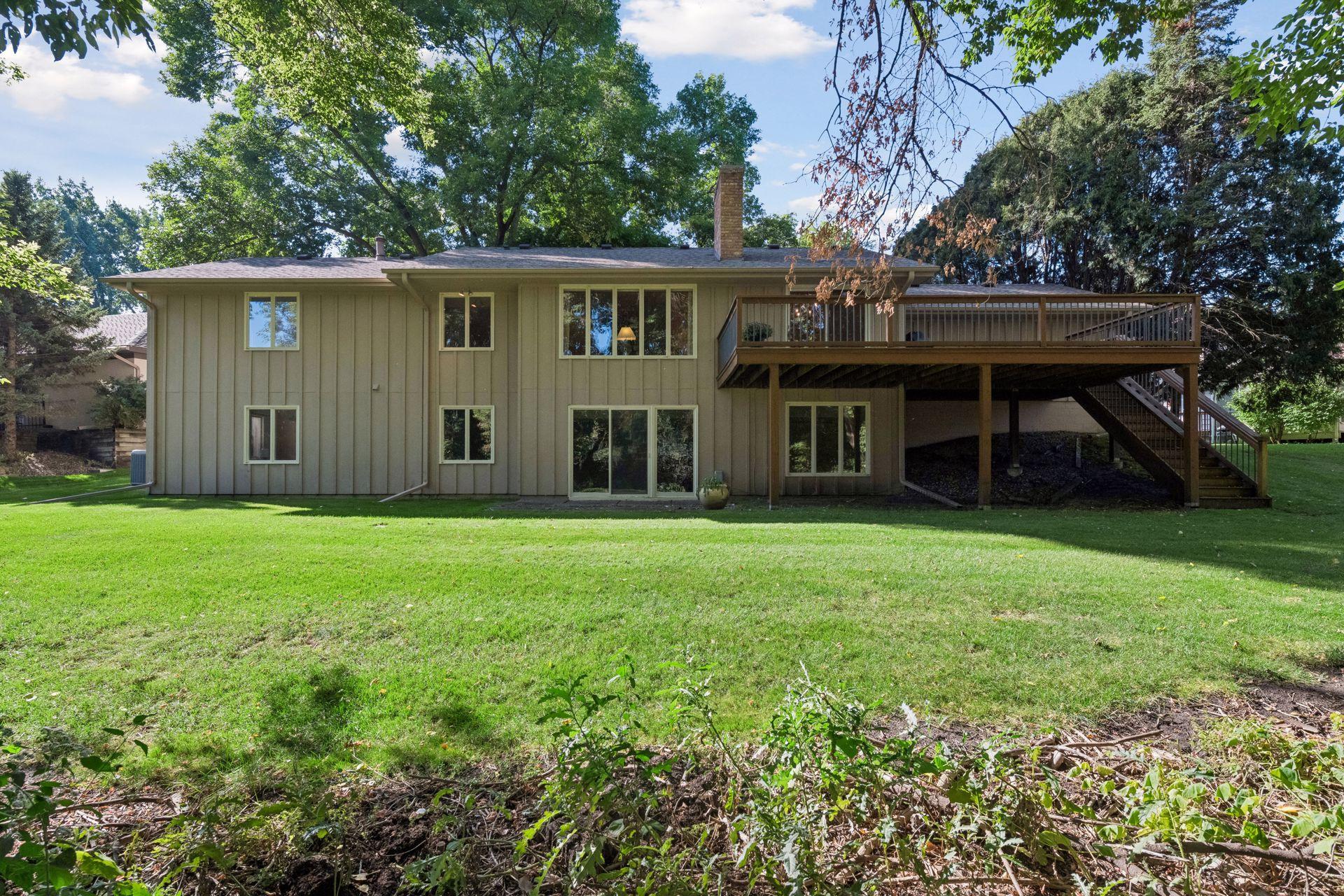 View of Residential at 6619 Londonderry Drive, Edina MN 55436, Edina (52 of 58) - Mike Wilen | Minnesota Team Real Estate