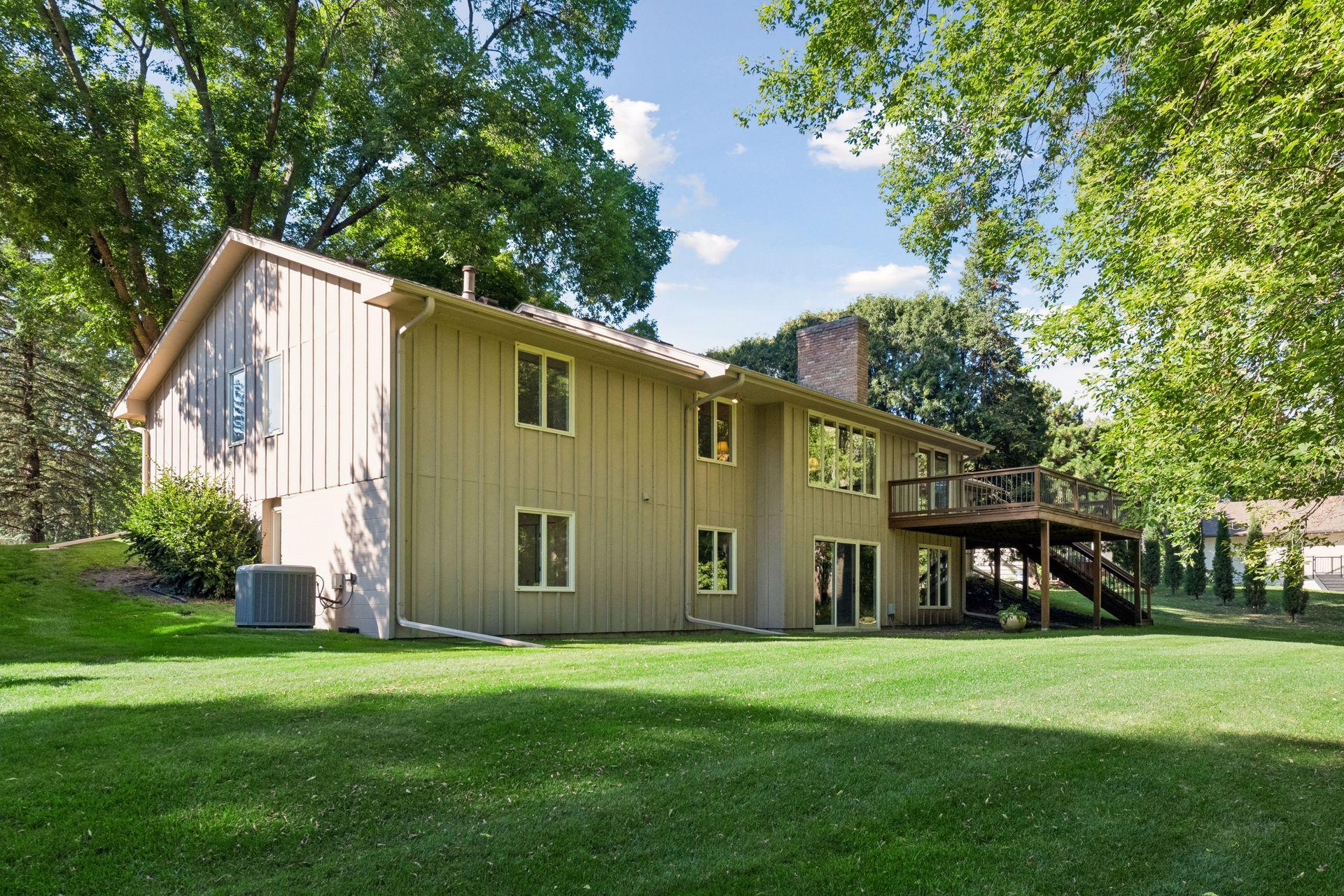 View of Residential at 6619 Londonderry Drive, Edina MN 55436, Edina (50 of 58) - Mike Wilen | Minnesota Team Real Estate