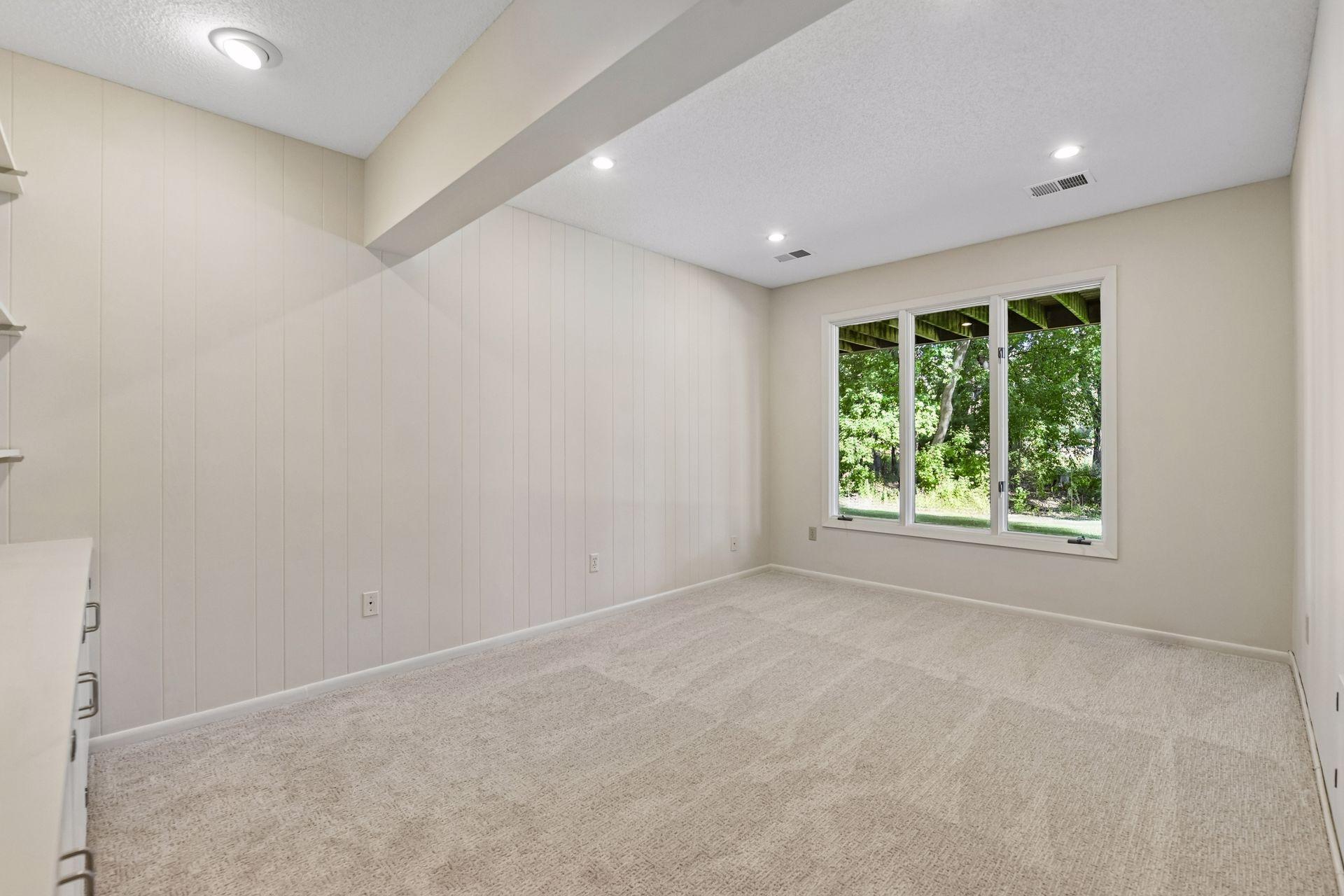 View of Residential at 6619 Londonderry Drive, Edina MN 55436, Edina (47 of 58) - Mike Wilen | Minnesota Team Real Estate