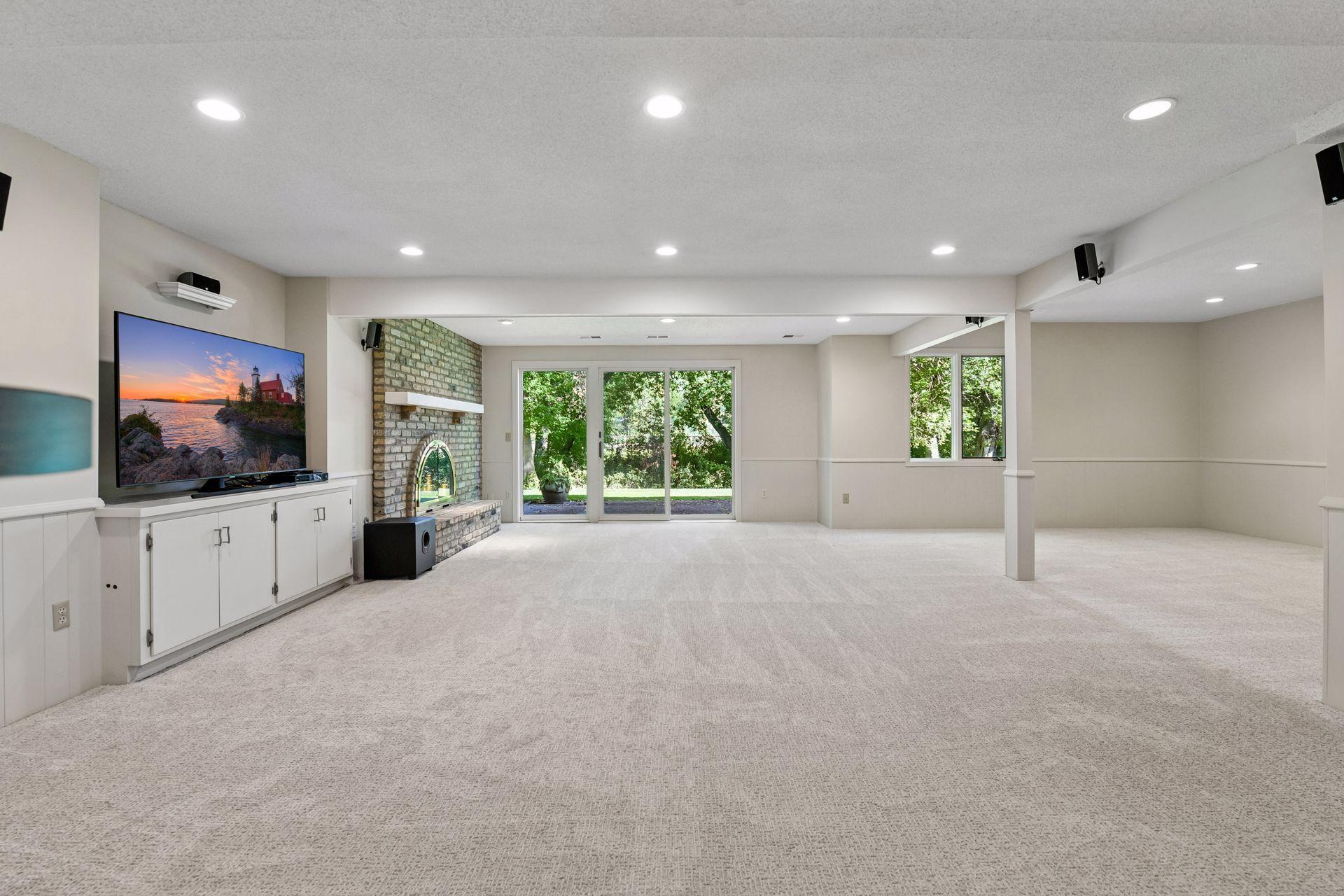 View of Residential at 6619 Londonderry Drive, Edina MN 55436, Edina (42 of 58) - Mike Wilen | Minnesota Team Real Estate