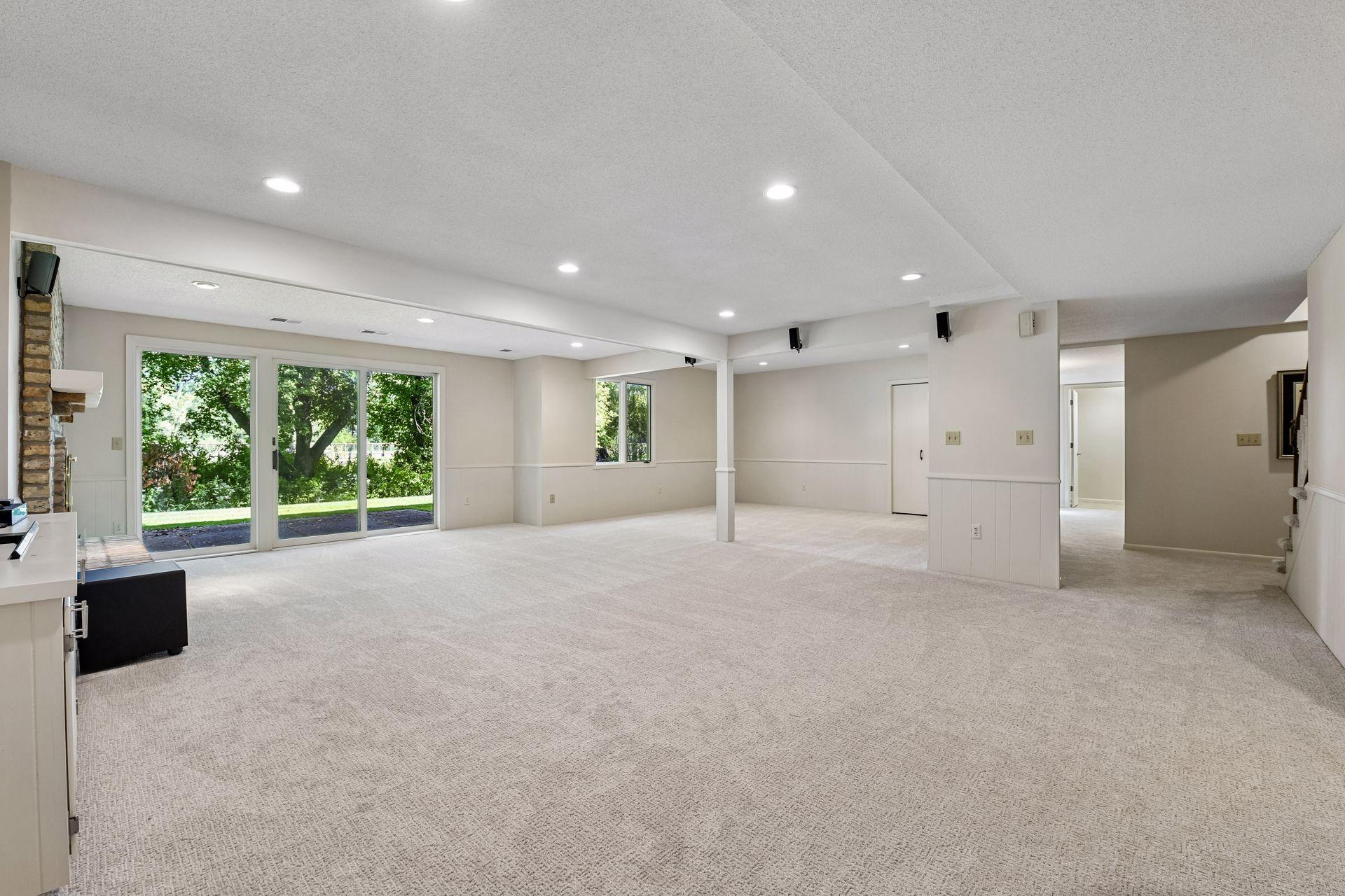 View of Residential at 6619 Londonderry Drive, Edina MN 55436, Edina (41 of 58) - Mike Wilen | Minnesota Team Real Estate