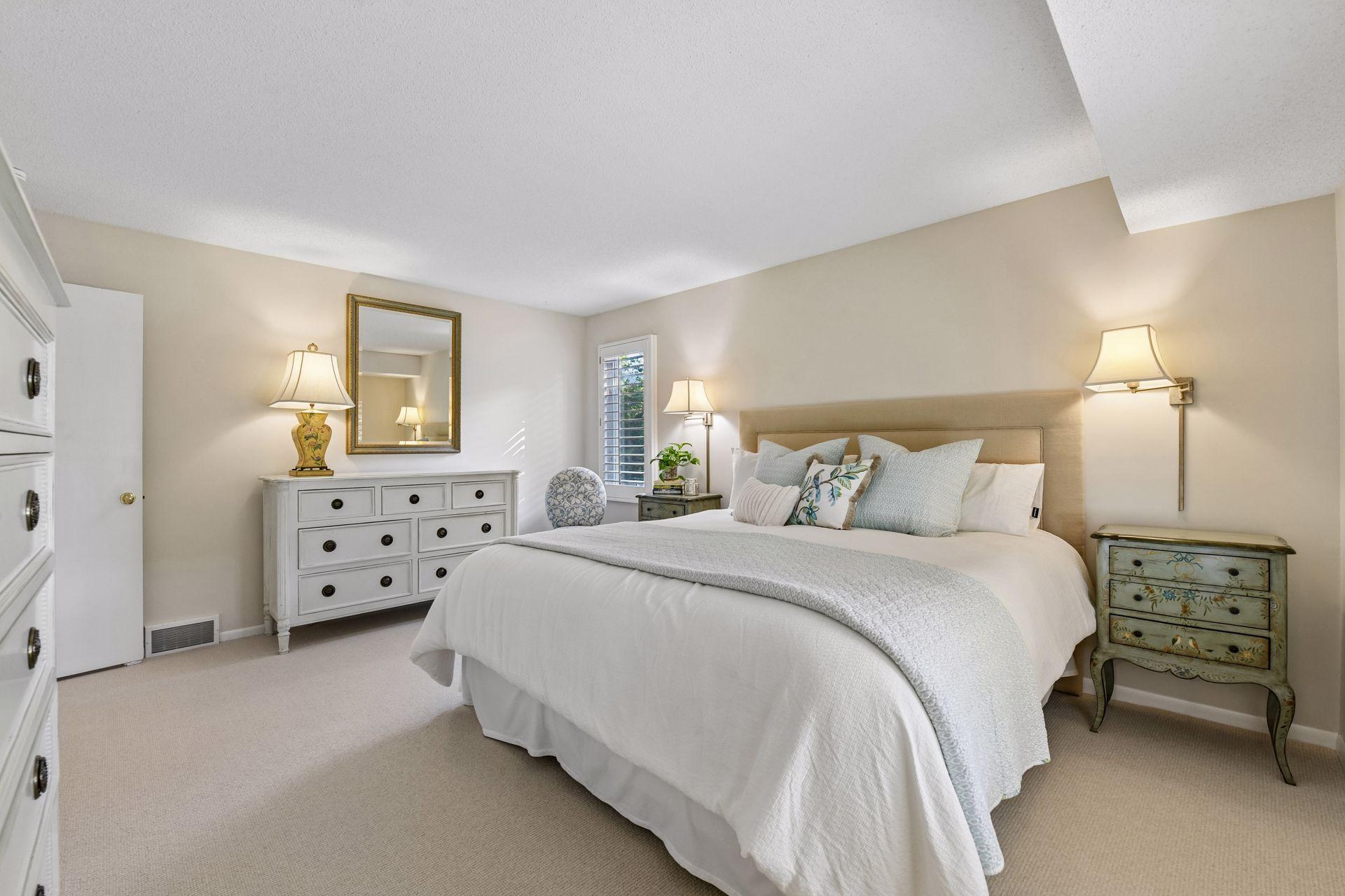 View of Residential at 6619 Londonderry Drive, Edina MN 55436, Edina (34 of 58) - Mike Wilen | Minnesota Team Real Estate