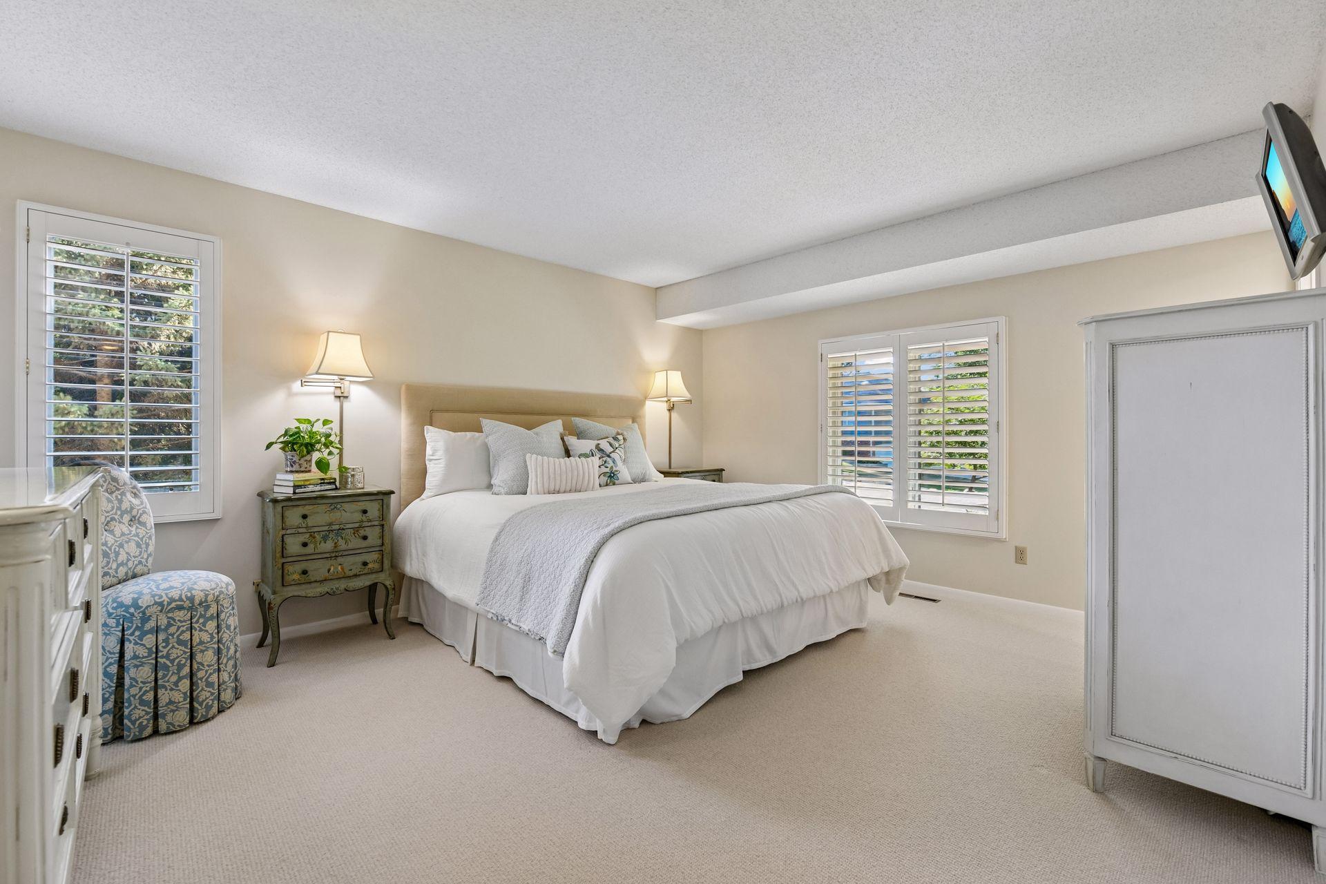 View of Residential at 6619 Londonderry Drive, Edina MN 55436, Edina (32 of 58) - Mike Wilen | Minnesota Team Real Estate