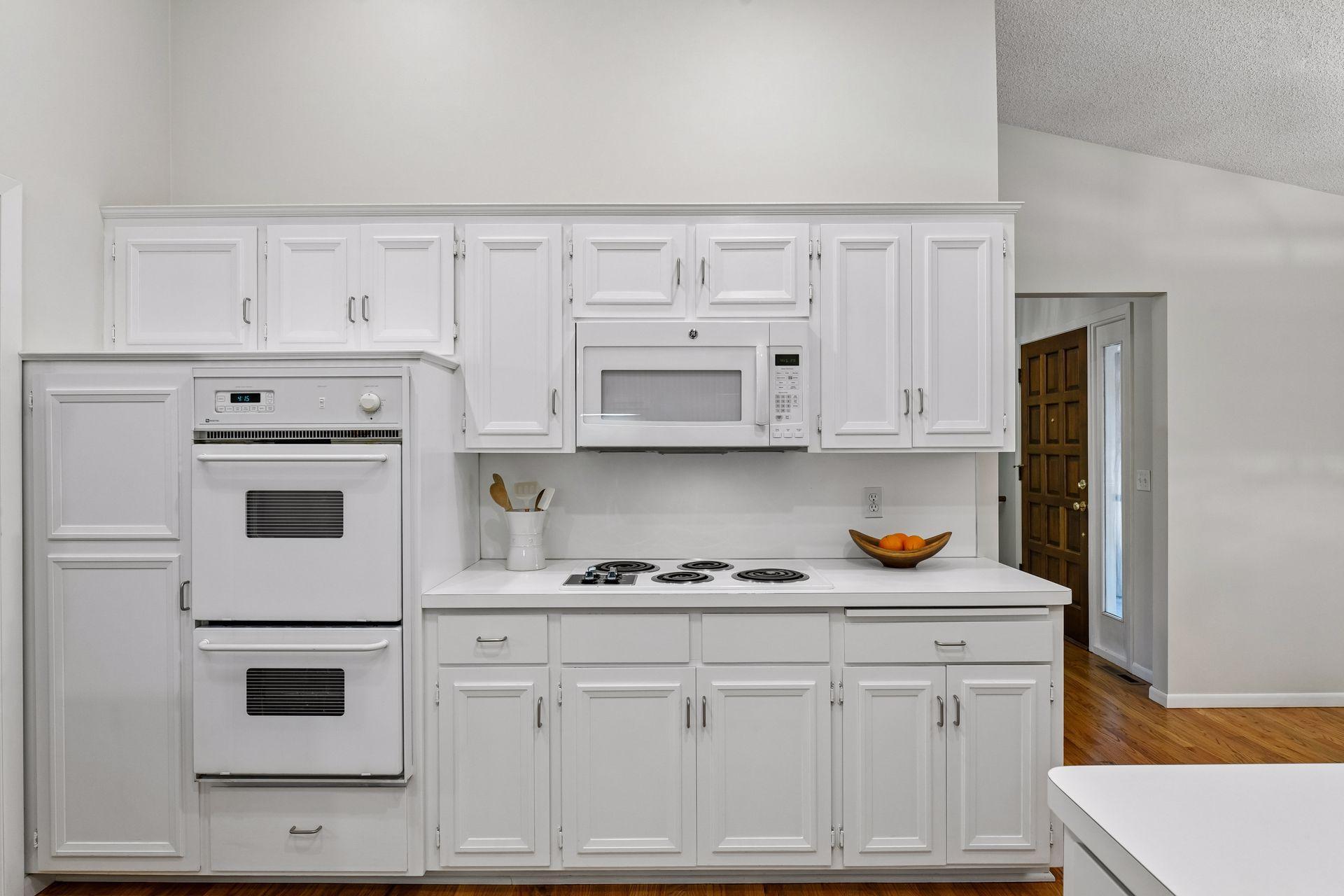 View of Residential at 6619 Londonderry Drive, Edina MN 55436, Edina (21 of 58) - Mike Wilen | Minnesota Team Real Estate