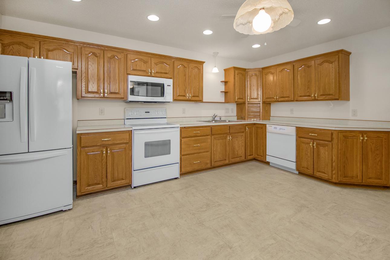 View of Residential at 2224 Pinewood Drive, Shakopee MN 55379, Shakopee (11 of 37) - Mike Wilen | Minnesota Team Real Estate