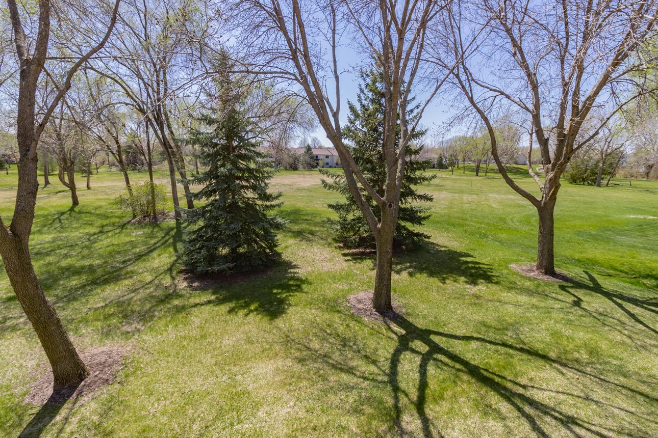 View of Residential at 2224 Pinewood Drive, Shakopee MN 55379, Shakopee (34 of 37) - Mike Wilen | Minnesota Team Real Estate