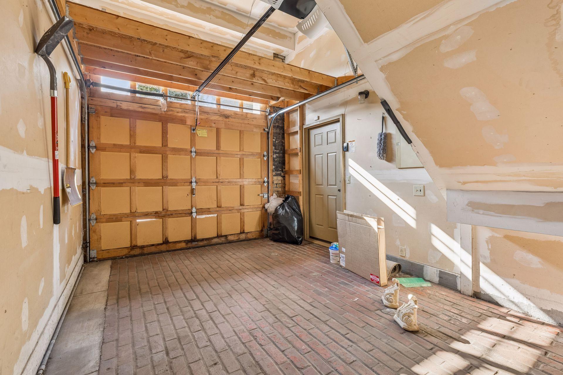 View of Residential at 3524 Hennepin Avenue #4, Minneapolis MN 55408, Minneapolis (27 of 50) - Mike Wilen | Minnesota Team Real Estate