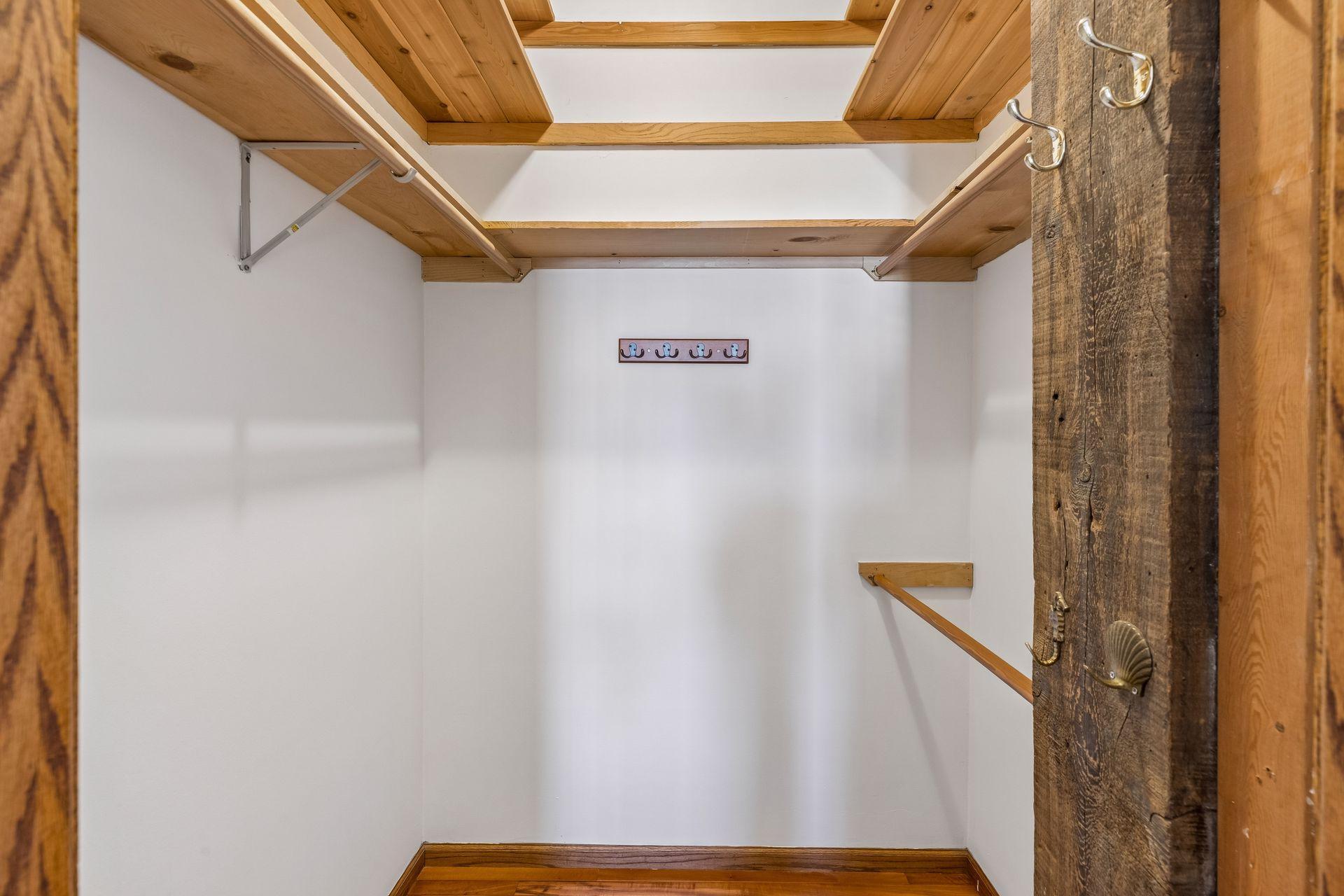 View of Residential at 3524 Hennepin Avenue #4, Minneapolis MN 55408, Minneapolis (23 of 50) - Mike Wilen | Minnesota Team Real Estate