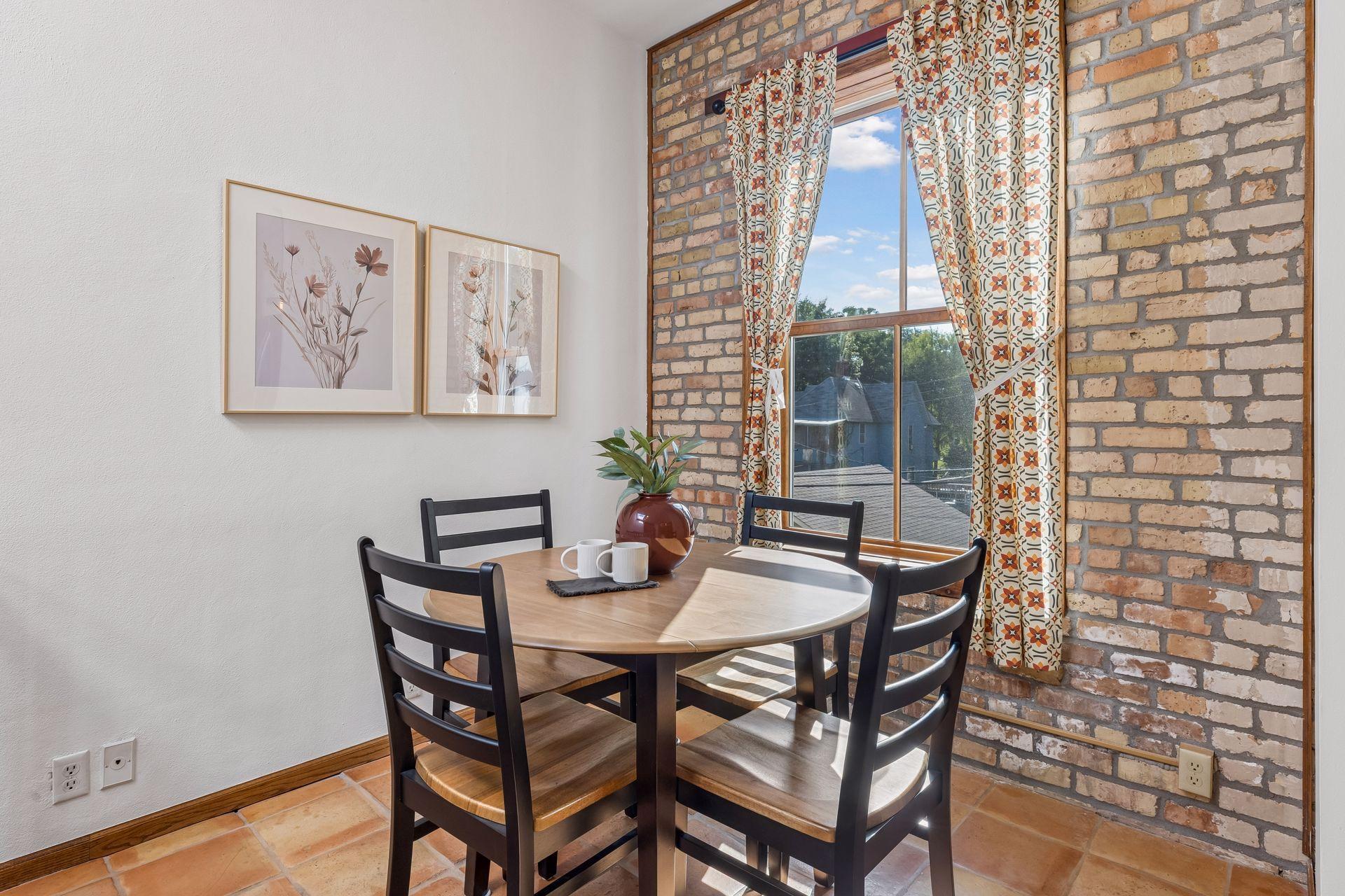 View of Residential at 3524 Hennepin Avenue #4, Minneapolis MN 55408, Minneapolis (14 of 50) - Mike Wilen | Minnesota Team Real Estate