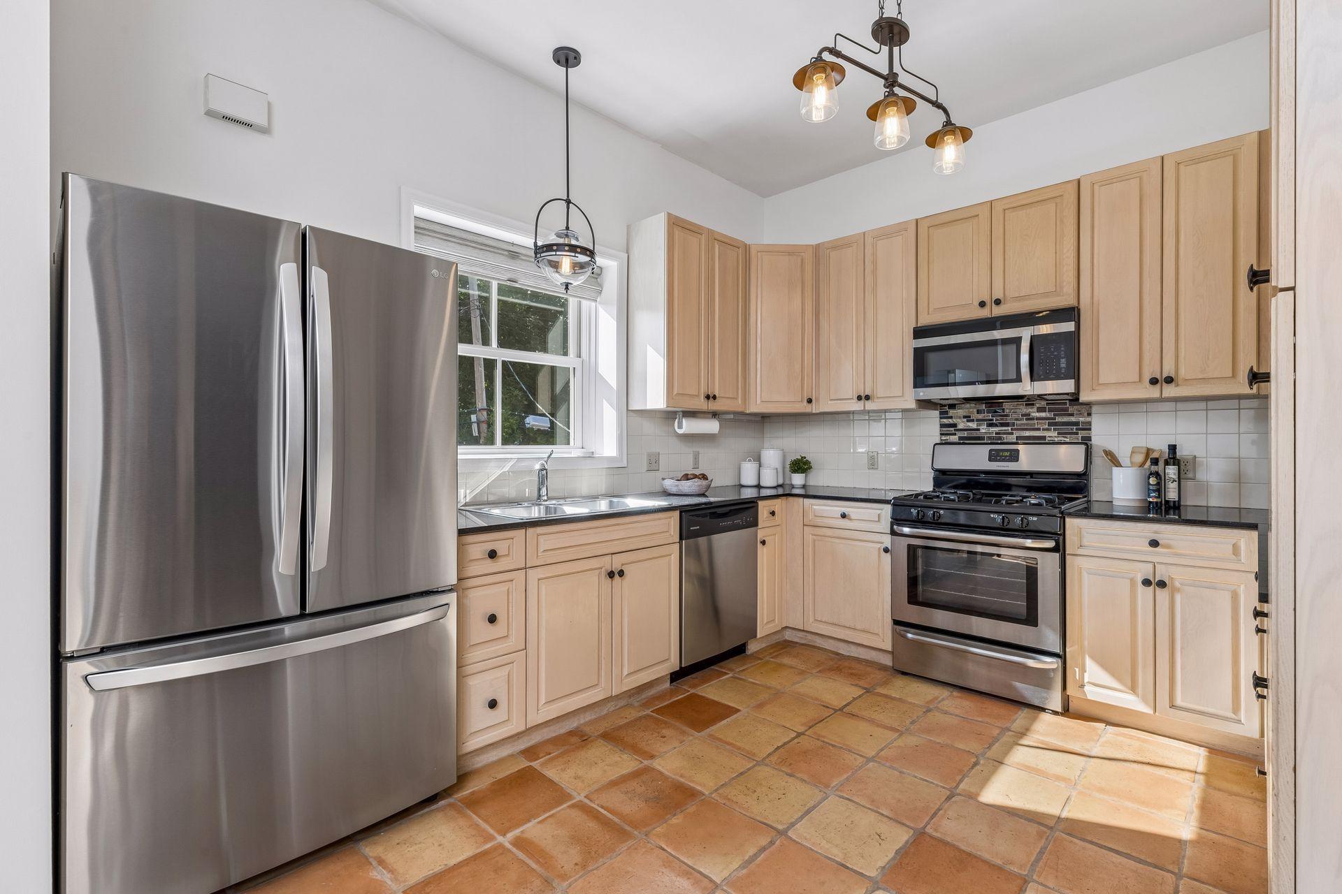 View of Residential at 3524 Hennepin Avenue #4, Minneapolis MN 55408, Minneapolis (13 of 50) - Mike Wilen | Minnesota Team Real Estate