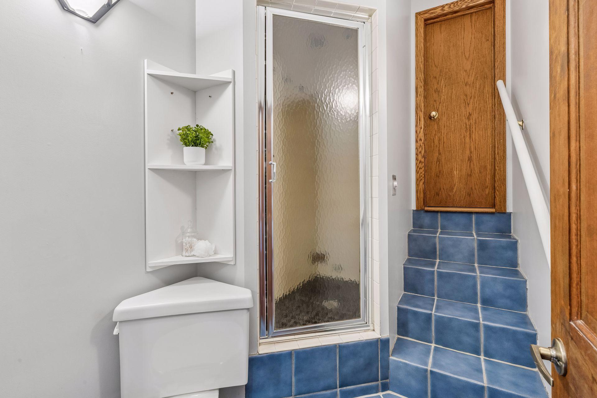View of Residential at 3524 Hennepin Avenue #4, Minneapolis MN 55408, Minneapolis (12 of 50) - Mike Wilen | Minnesota Team Real Estate