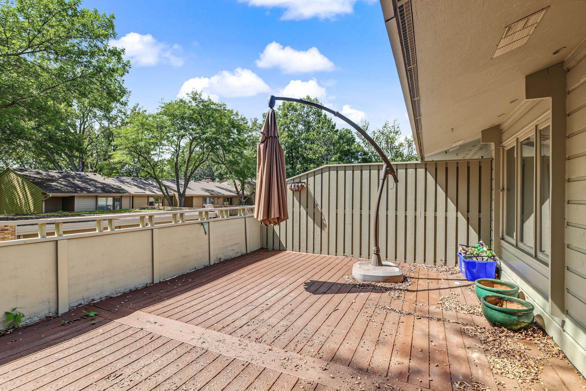 View of Residential at 10275 Scarborough Road, Bloomington MN 55437, Bloomington (32 of 38) - Mike Wilen | Minnesota Team Real Estate