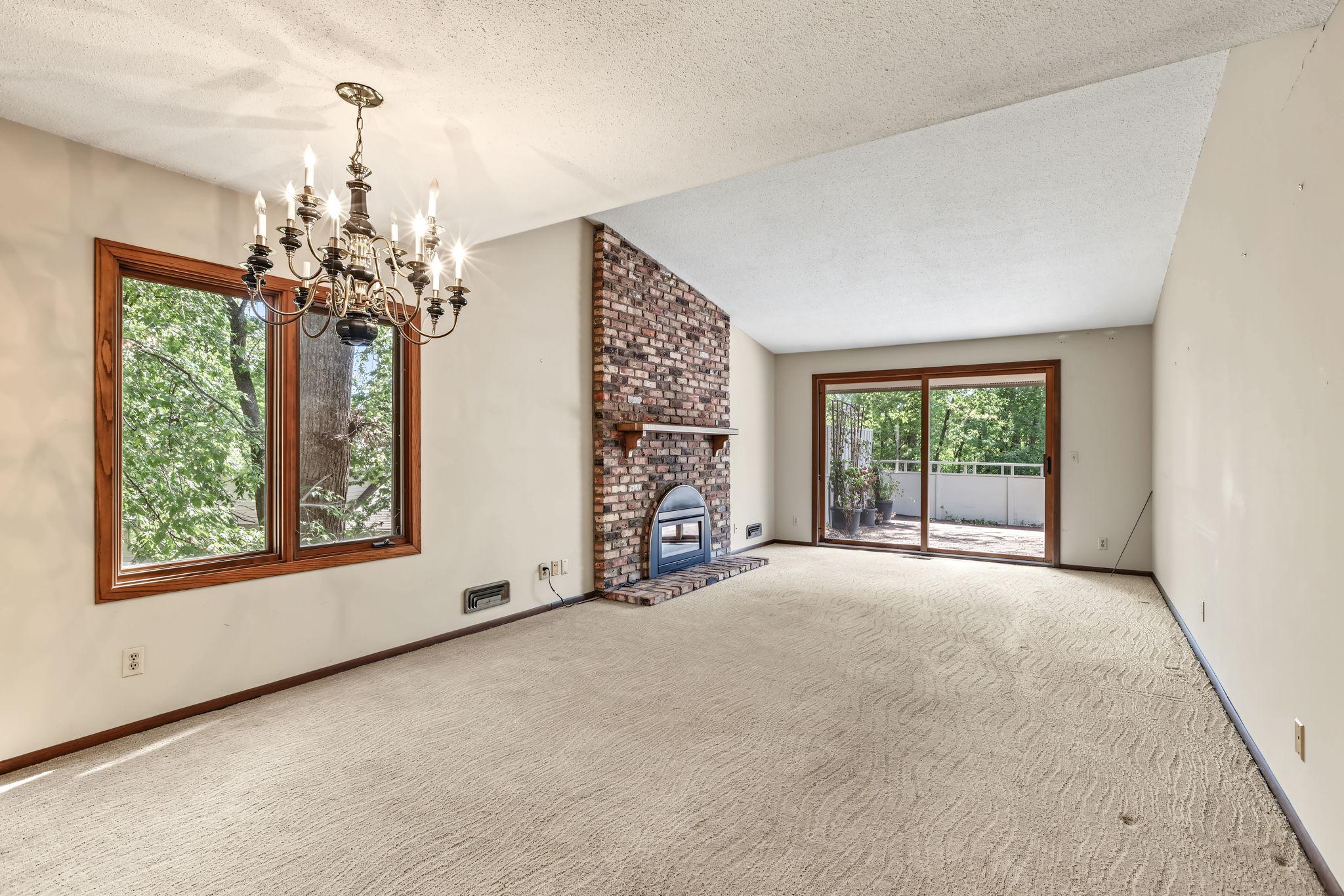 View of Residential at 10275 Scarborough Road, Bloomington MN 55437, Bloomington (9 of 38) - Mike Wilen | Minnesota Team Real Estate