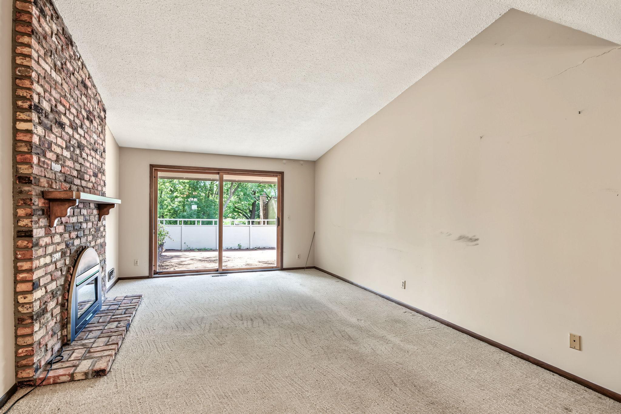 View of Residential at 10275 Scarborough Road, Bloomington MN 55437, Bloomington (5 of 38) - Mike Wilen | Minnesota Team Real Estate