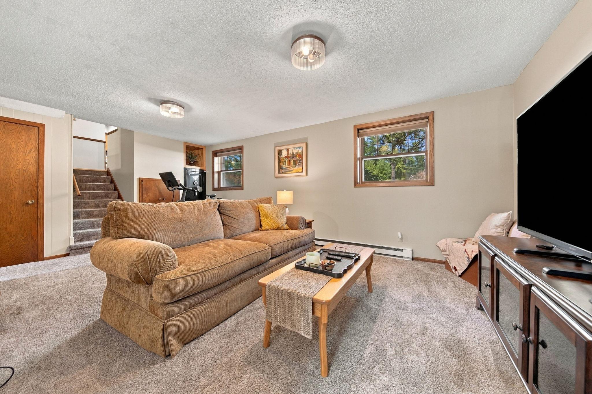 View of Residential at 1519 Meadowlark Drive, Stillwater MN 55082, Stillwater (23 of 40) - Mike Wilen | Minnesota Team Real Estate