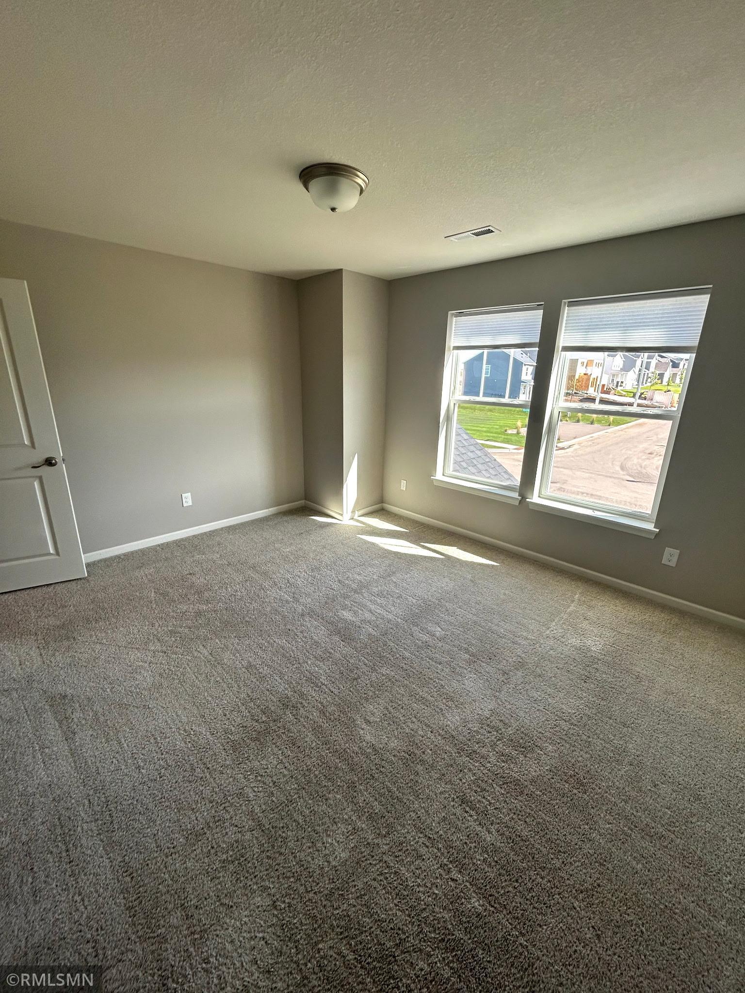 View of Residential at 10267 McGregor Boulevard, Woodbury MN 55129, Woodbury (11 of 31) - Mike Wilen | Minnesota Team Real Estate