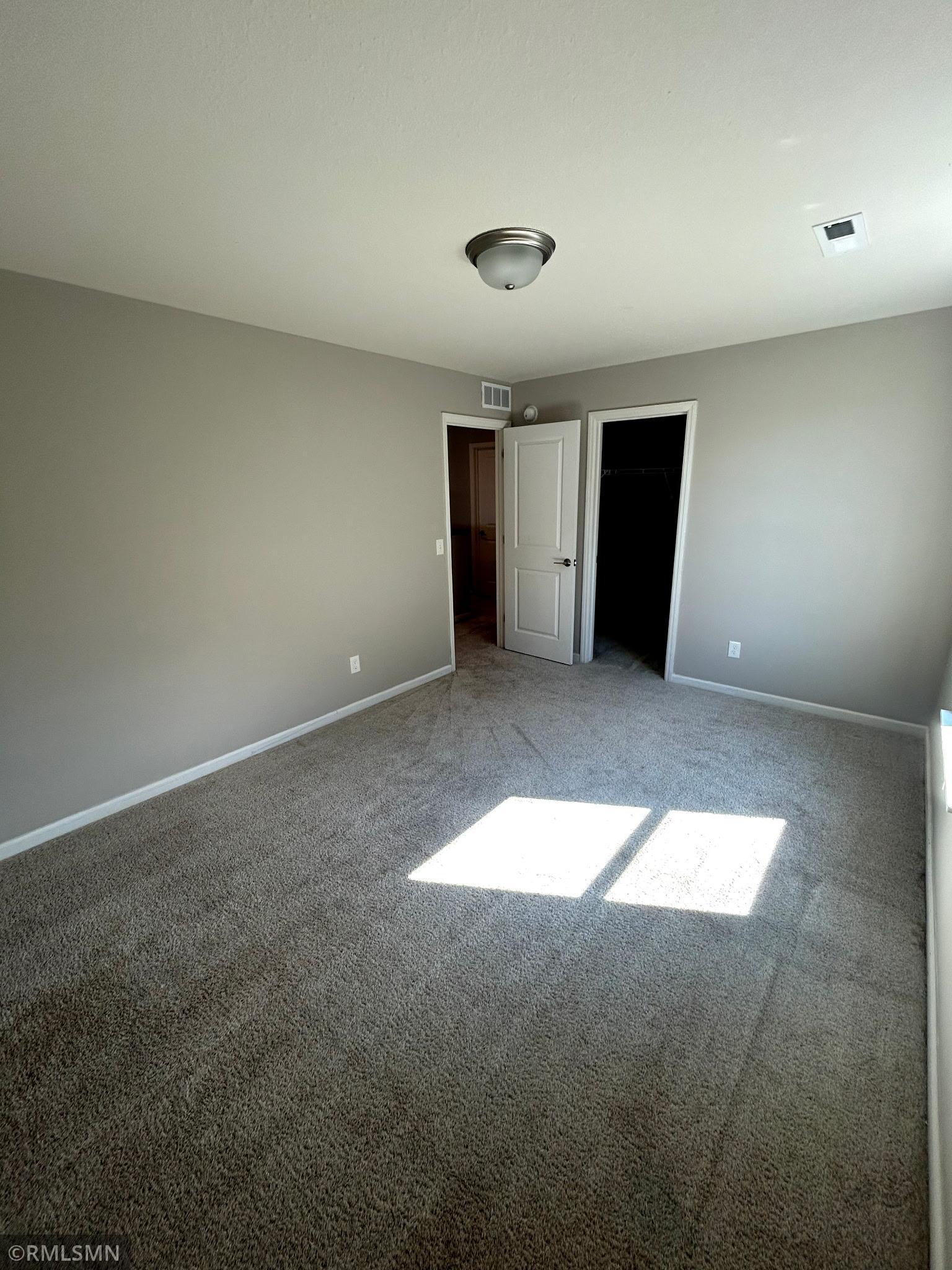 View of Residential at 10267 McGregor Boulevard, Woodbury MN 55129, Woodbury (21 of 31) - Mike Wilen | Minnesota Team Real Estate