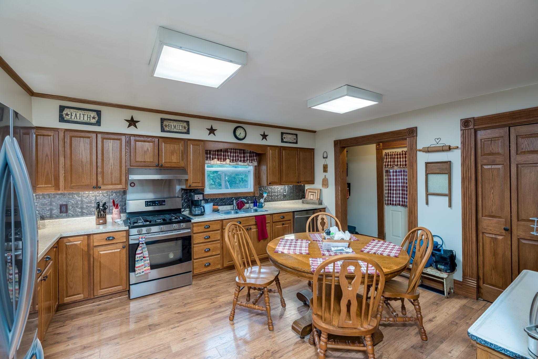 View of Residential at 404 1st Street, Montgomery MN 56069, Montgomery (10 of 25) - Mike Wilen | Minnesota Team Real Estate
