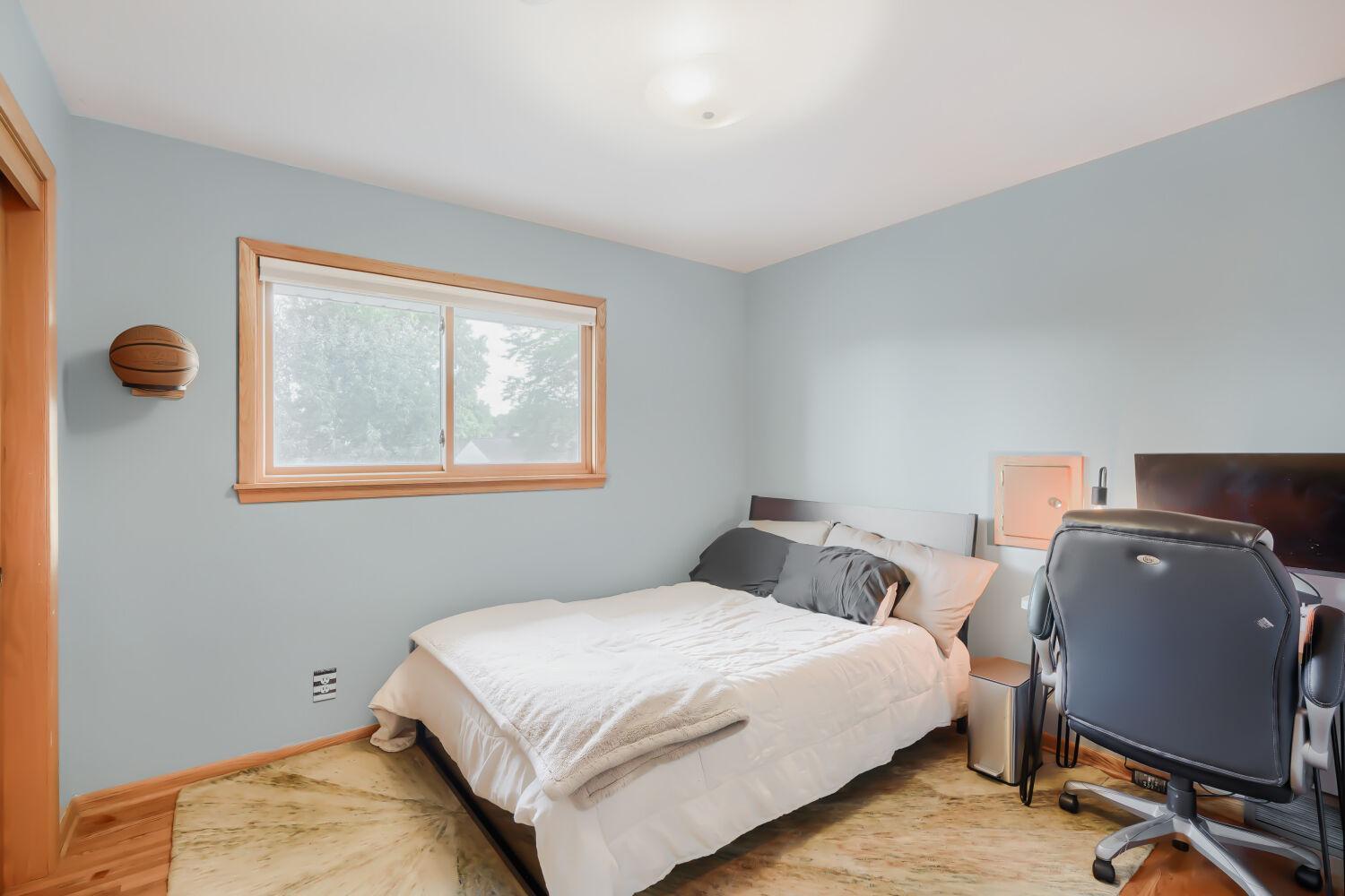 View of Residential at 334 Edith Drive, West Saint Paul MN 55118, West Saint Paul (20 of 28) - Mike Wilen | Minnesota Team Real Estate
