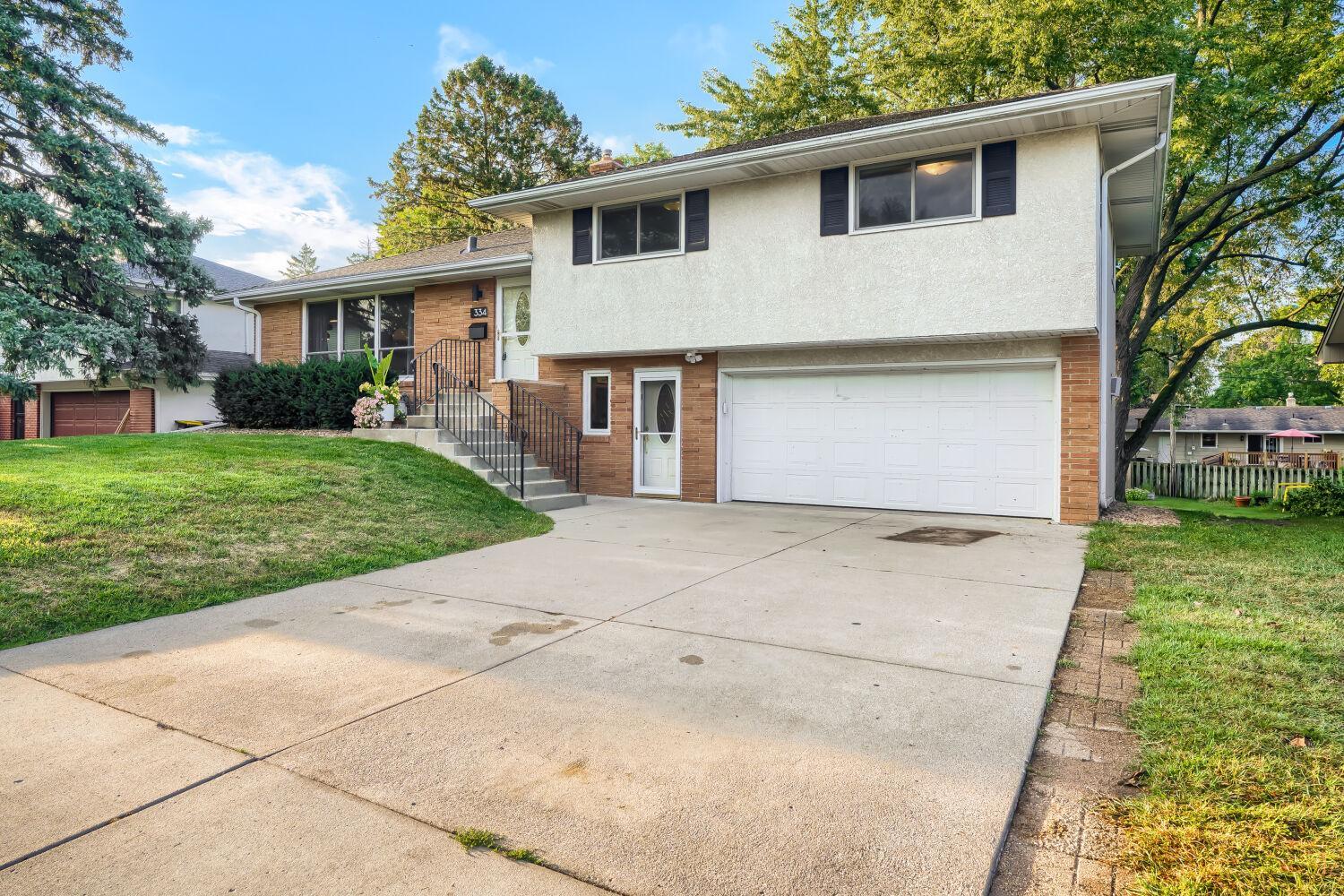 View of Residential at 334 Edith Drive, West Saint Paul MN 55118, West Saint Paul (28 of 28) - Mike Wilen | Minnesota Team Real Estate