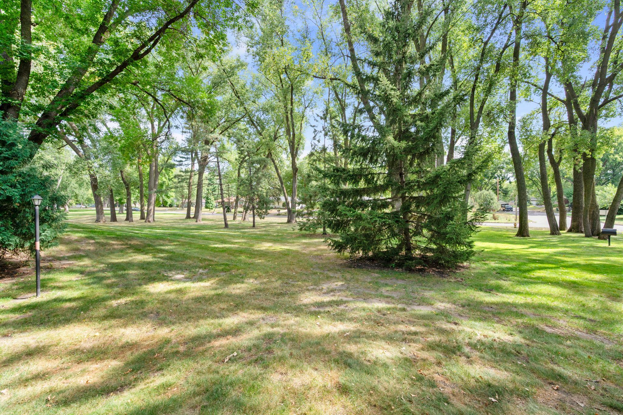 View of Residential at 2800 Hamline Avenue #311, Roseville MN 55113, Roseville (30 of 35) - Mike Wilen | Minnesota Team Real Estate