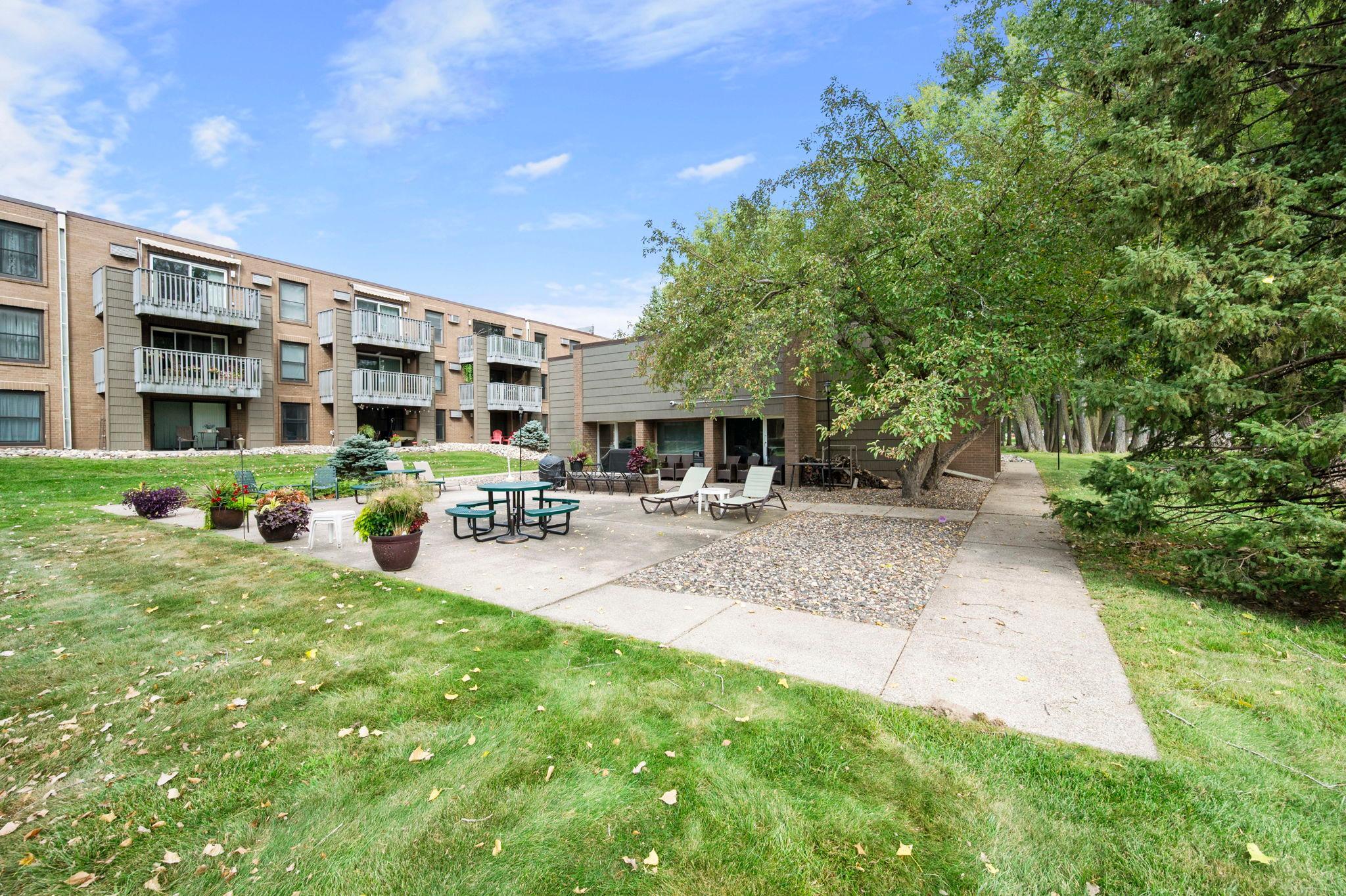 View of Residential at 2800 Hamline Avenue #311, Roseville MN 55113, Roseville (33 of 35) - Mike Wilen | Minnesota Team Real Estate