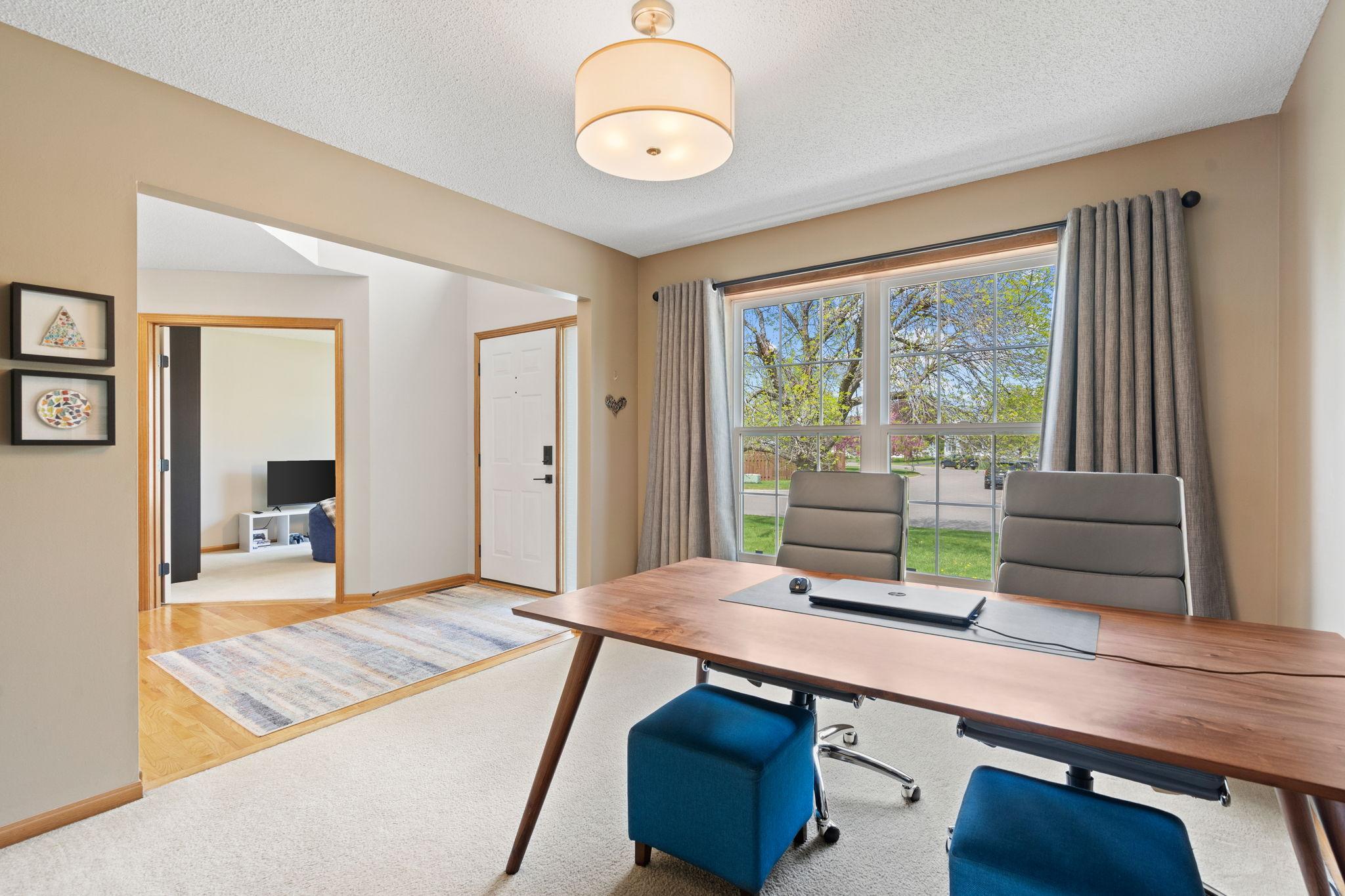 View of Residential at 8018 Greenbriar Lane, Woodbury MN 55125, Woodbury (10 of 58) - Mike Wilen | Minnesota Team Real Estate