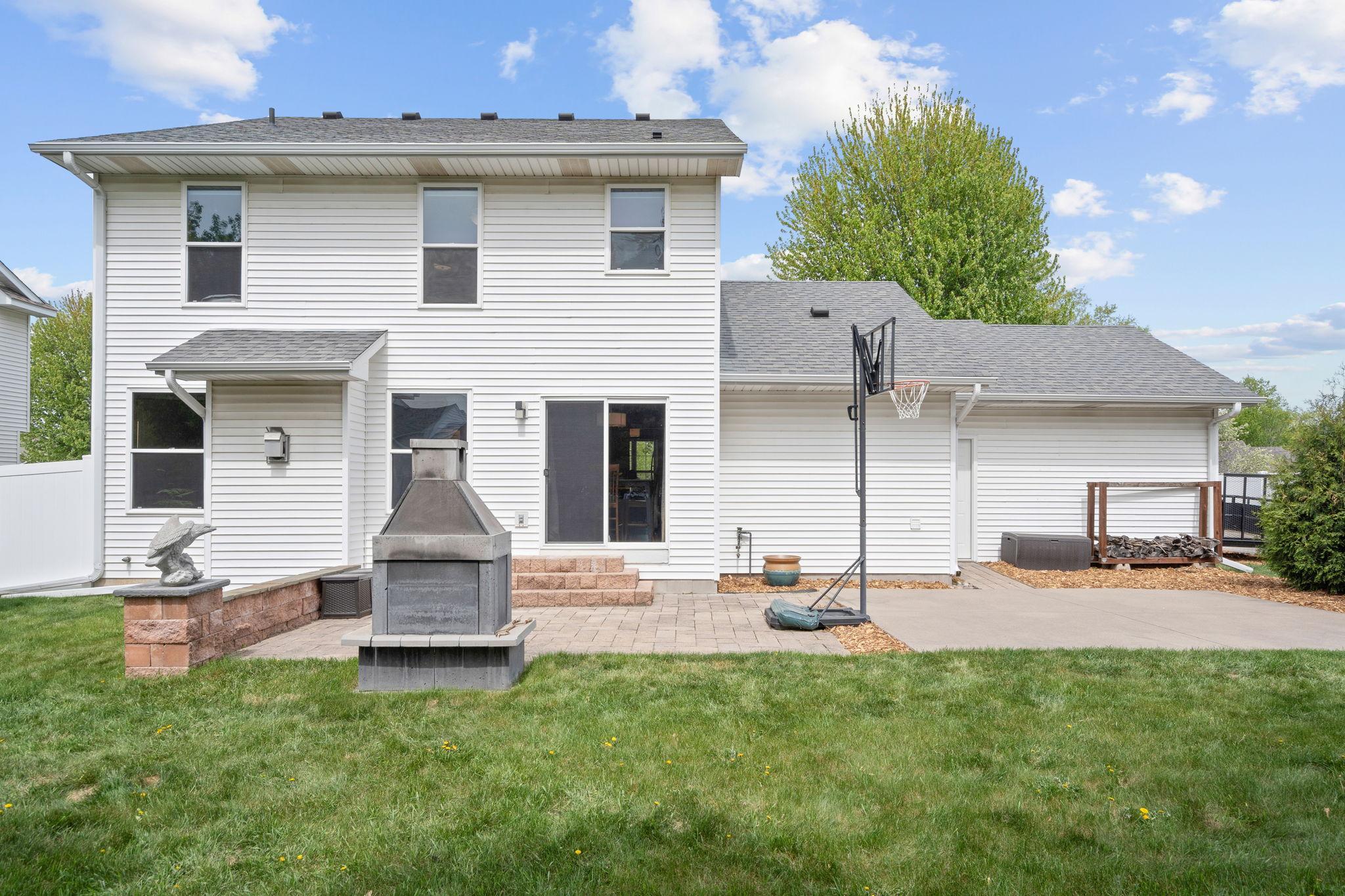 View of Residential at 8018 Greenbriar Lane, Woodbury MN 55125, Woodbury (54 of 58) - Mike Wilen | Minnesota Team Real Estate