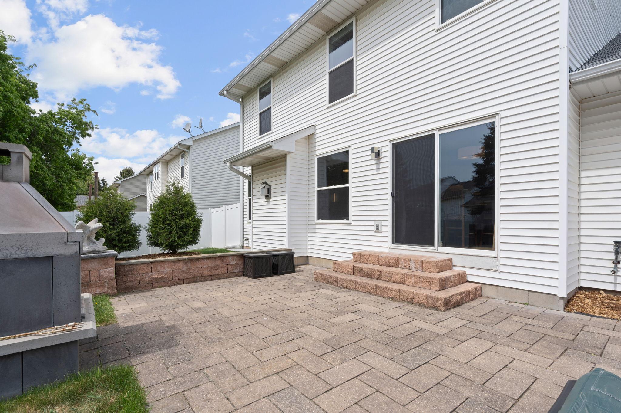 View of Residential at 8018 Greenbriar Lane, Woodbury MN 55125, Woodbury (53 of 58) - Mike Wilen | Minnesota Team Real Estate