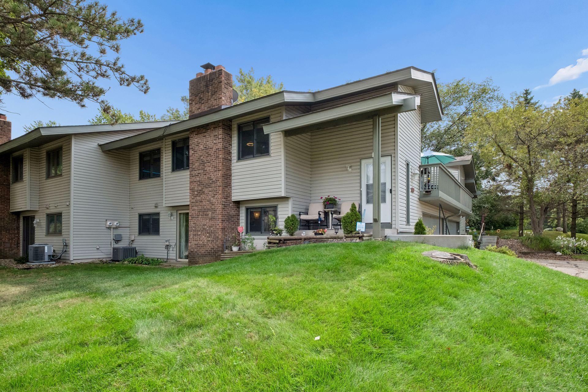 View of Residential at 9535 Hartford Circle, Eden Prairie MN 55347, Eden Prairie (2 of 34) - Mike Wilen | Minnesota Team Real Estate