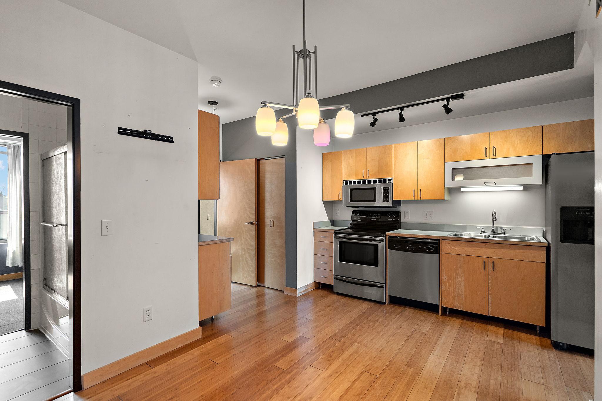 View of Residential at 10 26th Street #311, Minneapolis MN 55404, Minneapolis (26 of 36) - Mike Wilen | Minnesota Team Real Estate