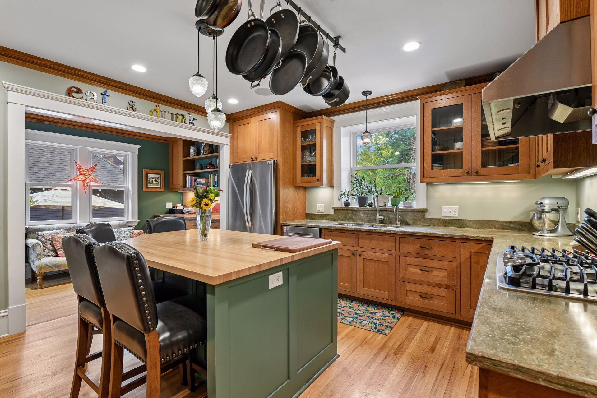 View of Residential at 2024 Emerson Avenue, Minneapolis MN 55405, Minneapolis (5 of 63) - Mike Wilen | Minnesota Team Real Estate