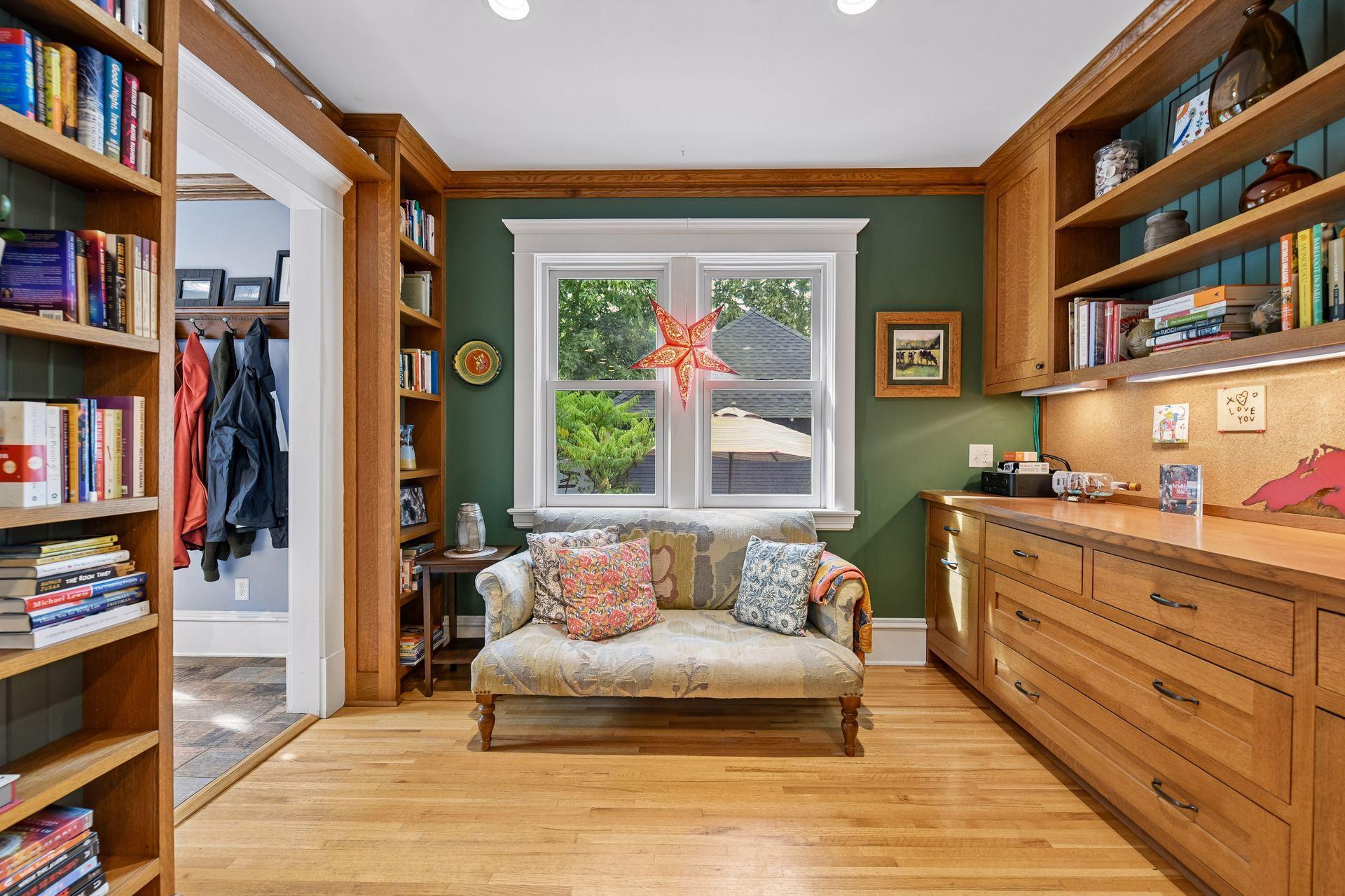 View of Residential at 2024 Emerson Avenue, Minneapolis MN 55405, Minneapolis (15 of 63) - Mike Wilen | Minnesota Team Real Estate
