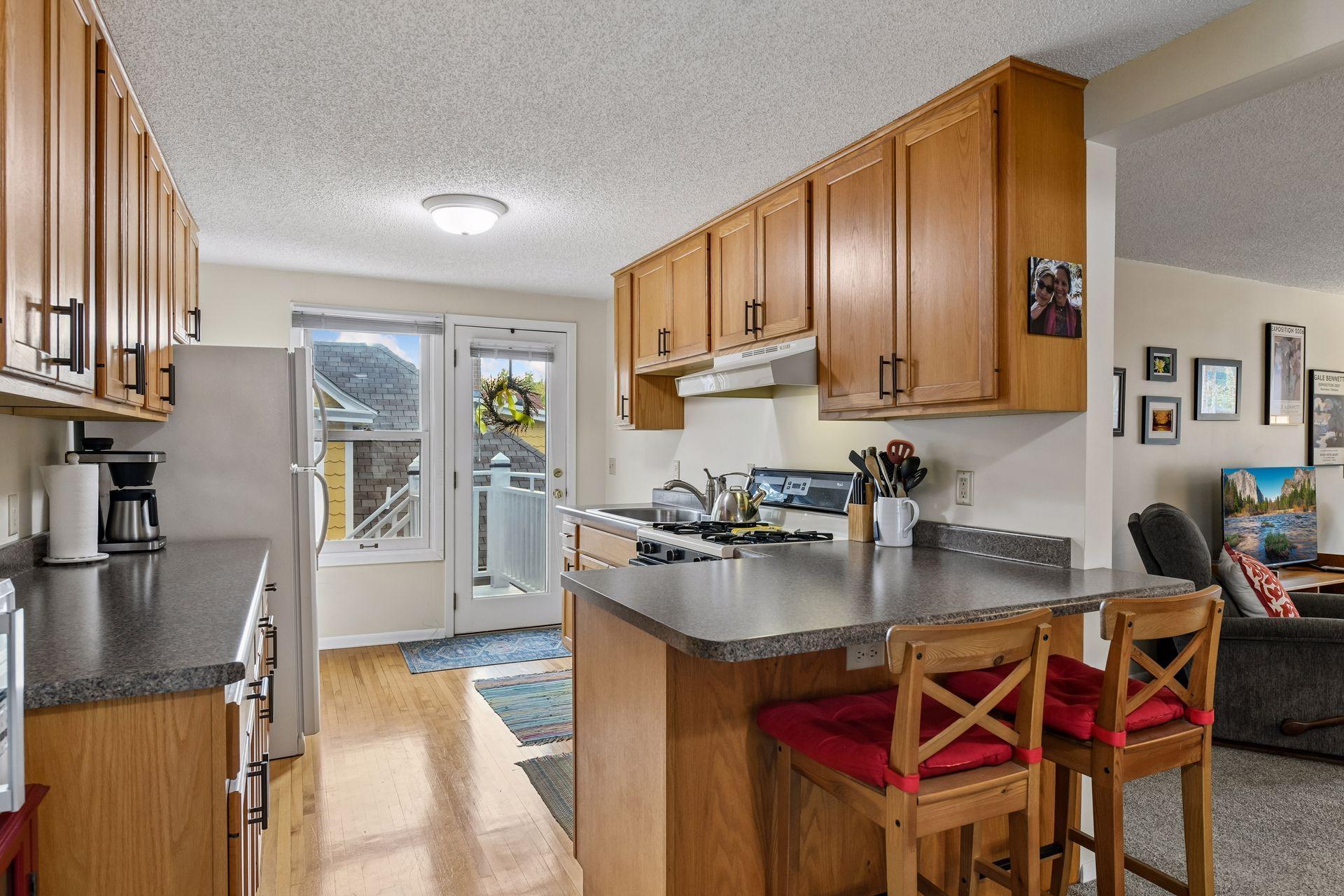 View of Residential at 2024 Emerson Avenue, Minneapolis MN 55405, Minneapolis (47 of 63) - Mike Wilen | Minnesota Team Real Estate