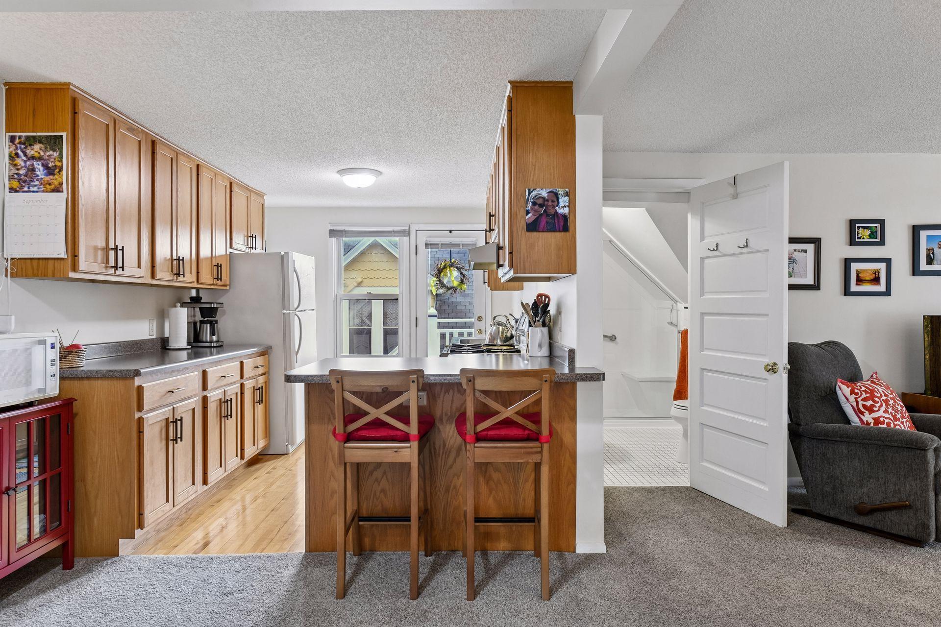 View of Residential at 2024 Emerson Avenue, Minneapolis MN 55405, Minneapolis (46 of 63) - Mike Wilen | Minnesota Team Real Estate