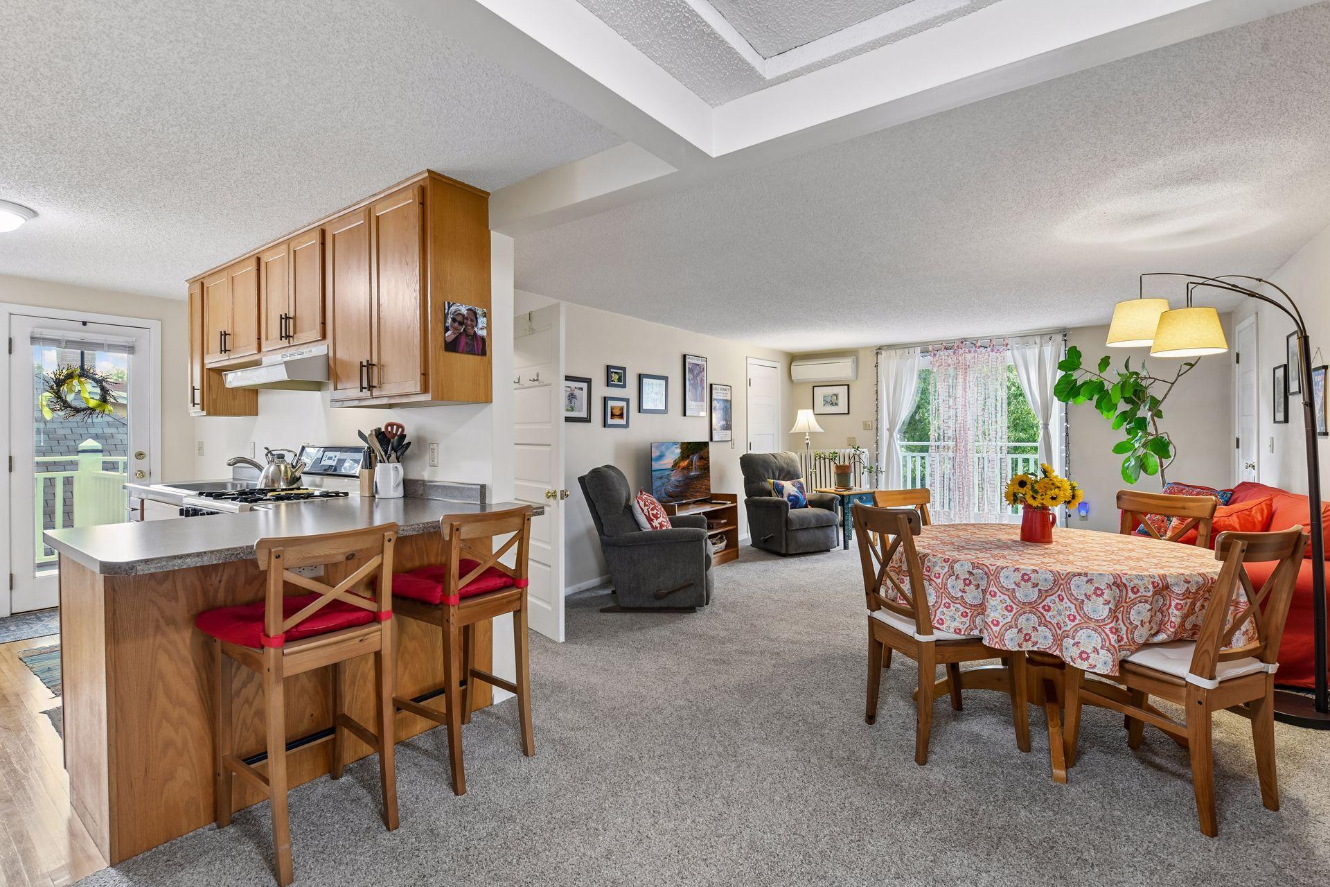 View of Residential at 2024 Emerson Avenue, Minneapolis MN 55405, Minneapolis (42 of 63) - Mike Wilen | Minnesota Team Real Estate