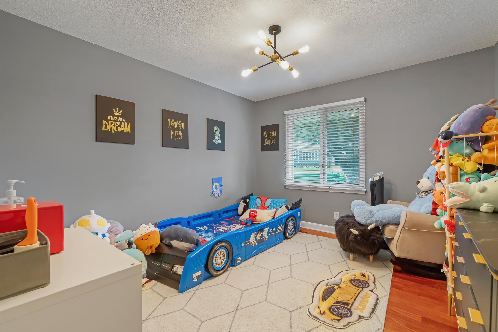 View of Residential at 7001 Lanham Lane, Edina MN 55439, Edina (39 of 97) - Mike Wilen | Minnesota Team Real Estate