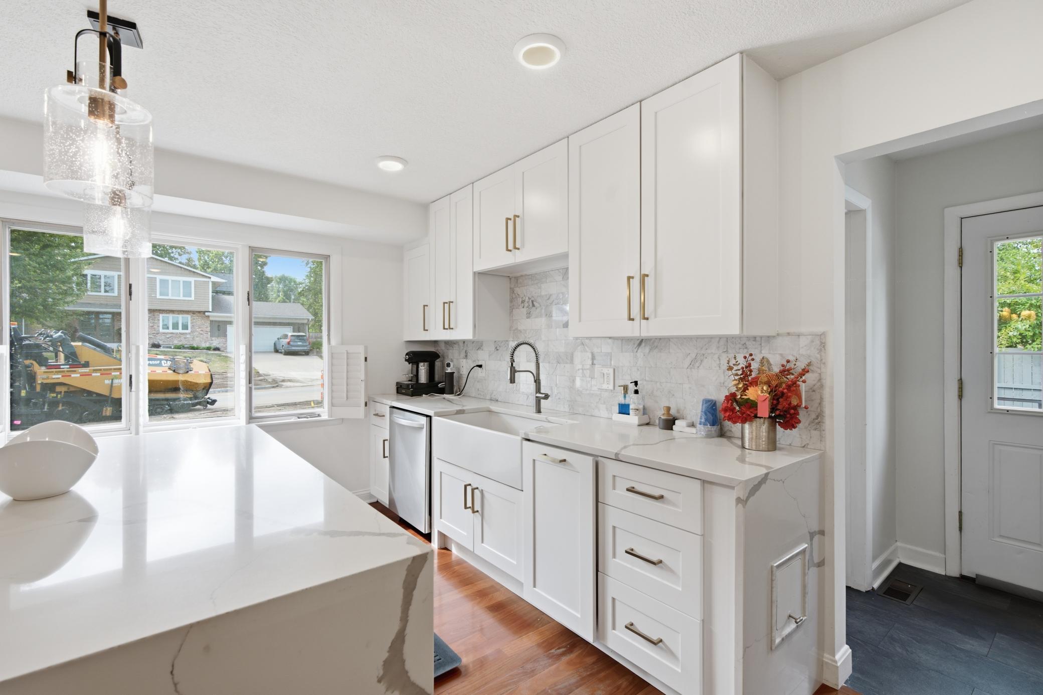 View of Residential at 7001 Lanham Lane, Edina MN 55439, Edina (16 of 97) - Mike Wilen | Minnesota Team Real Estate