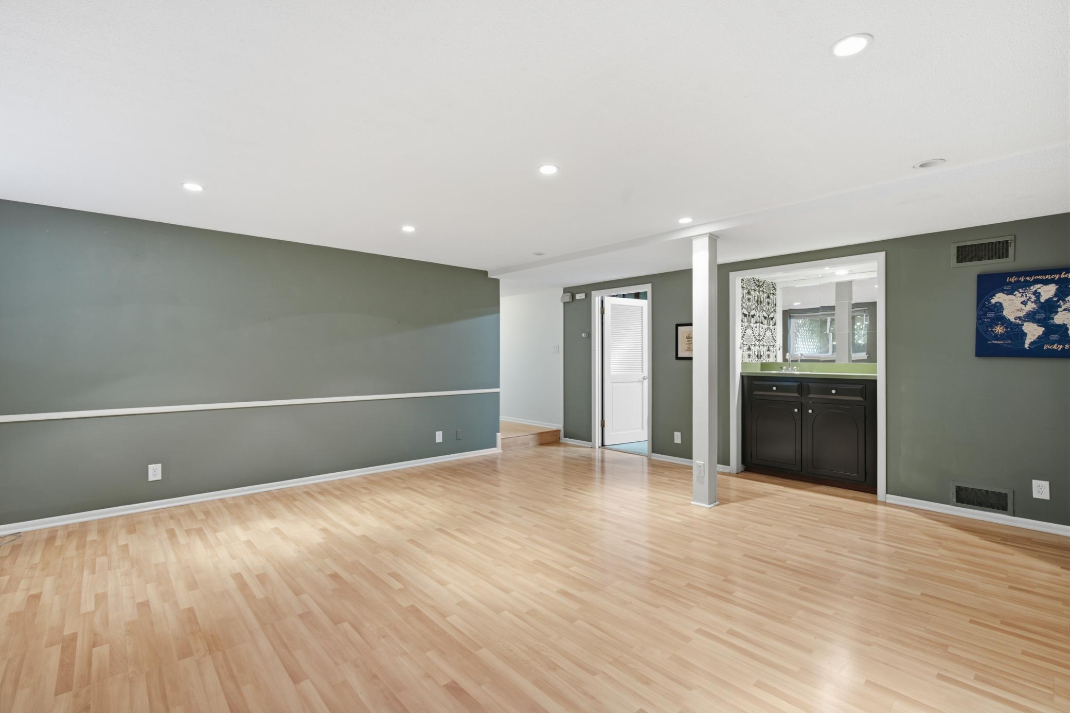 View of Residential at 7001 Lanham Lane, Edina MN 55439, Edina (80 of 97) - Mike Wilen | Minnesota Team Real Estate