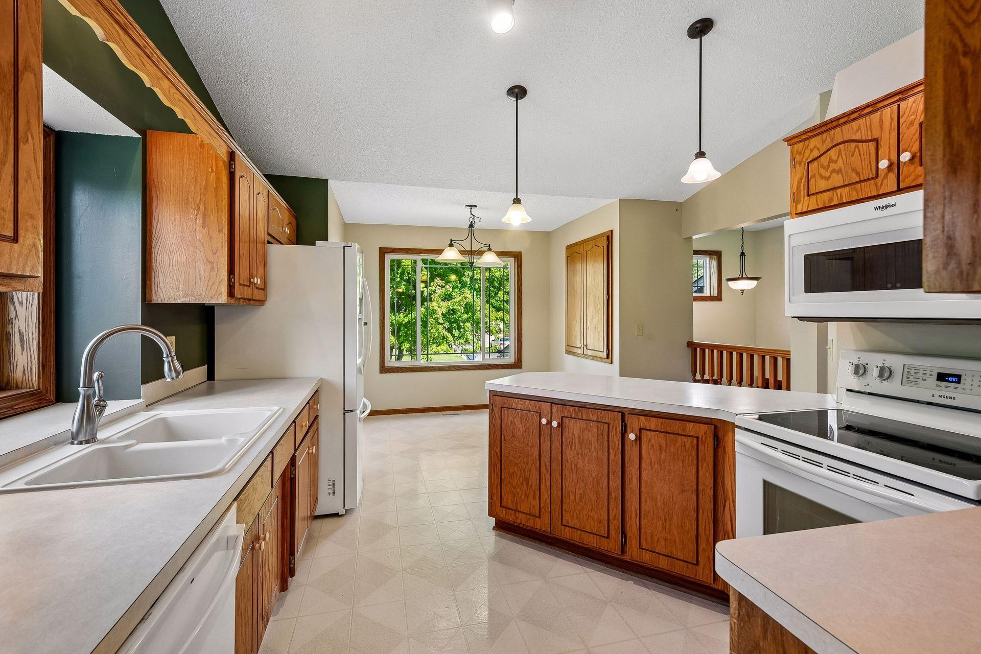View of Residential at 356 Bluestem Avenue, Shakopee MN 55379, Shakopee (15 of 45) - Mike Wilen | Minnesota Team Real Estate