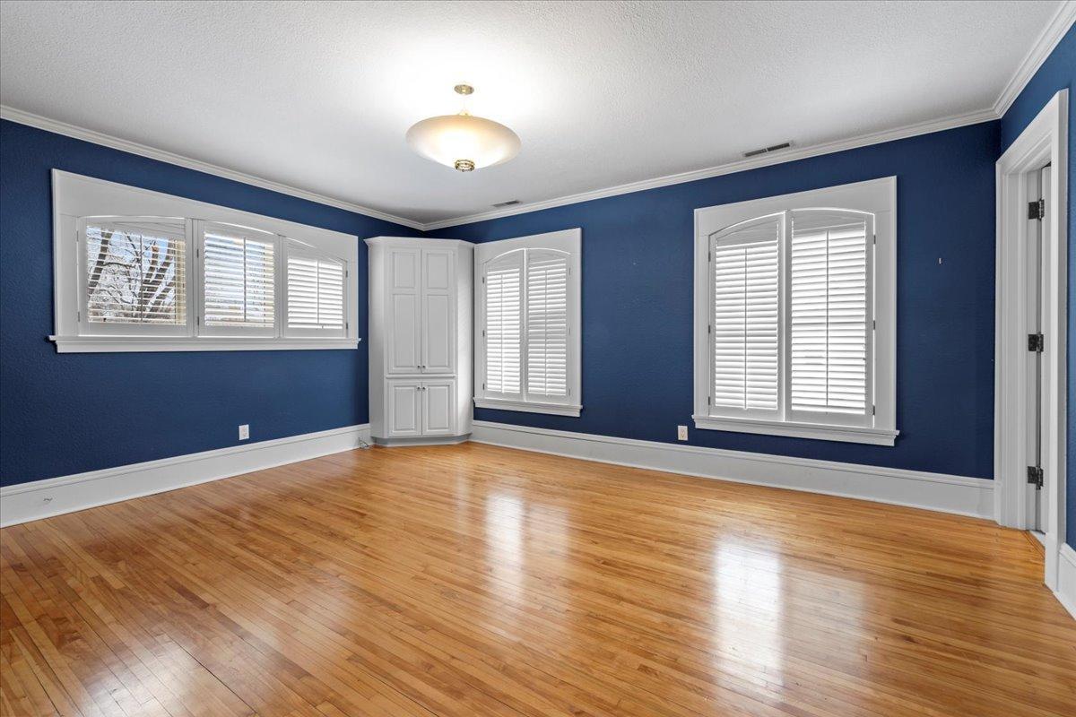 View of Residential at 1724 Summit Avenue, Minneapolis MN 55403, Minneapolis (32 of 57) - Mike Wilen | Minnesota Team Real Estate