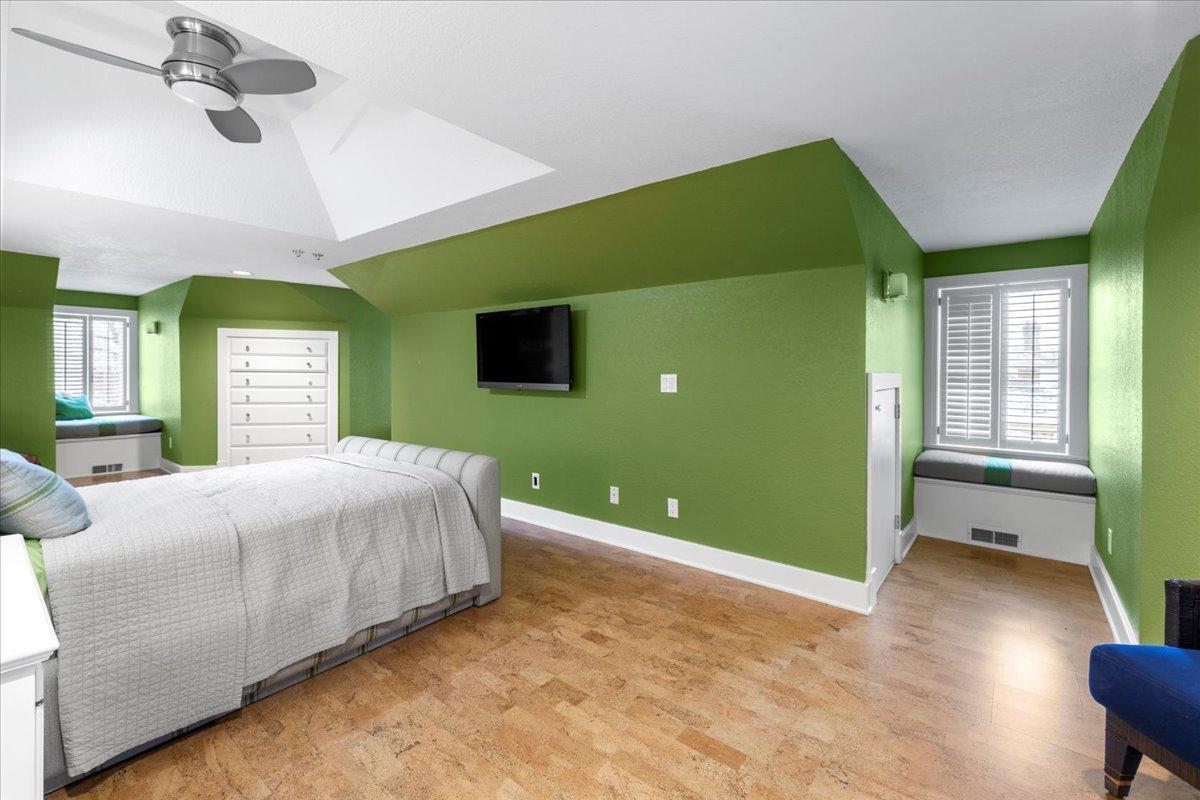 View of Residential at 1724 Summit Avenue, Minneapolis MN 55403, Minneapolis (39 of 57) - Mike Wilen | Minnesota Team Real Estate