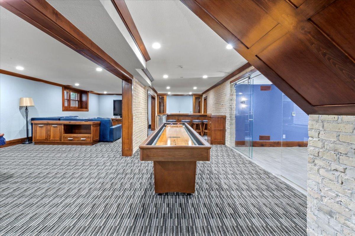View of Residential at 1724 Summit Avenue, Minneapolis MN 55403, Minneapolis (44 of 57) - Mike Wilen | Minnesota Team Real Estate