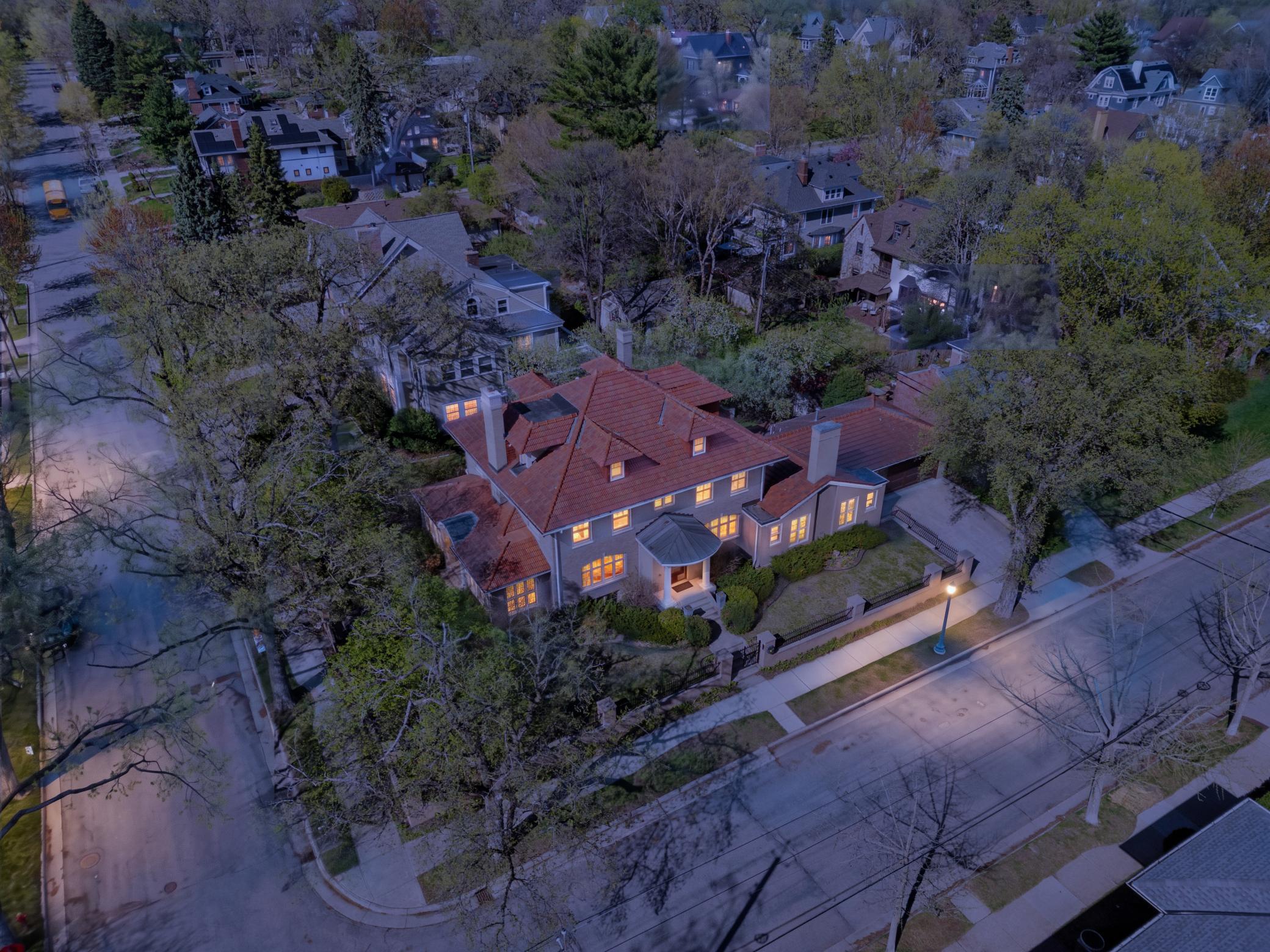 View of Residential at 1724 Summit Avenue, Minneapolis MN 55403, Minneapolis (56 of 57) - Mike Wilen | Minnesota Team Real Estate